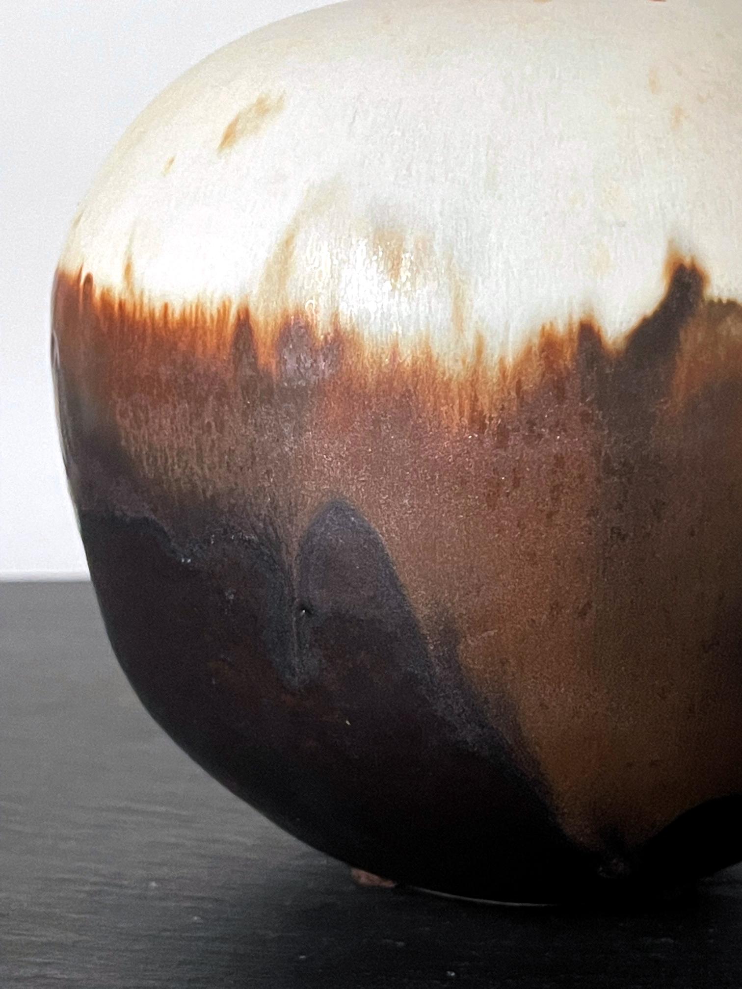 Ceramic Closed Form Pot by Toshiko Takaezu 1