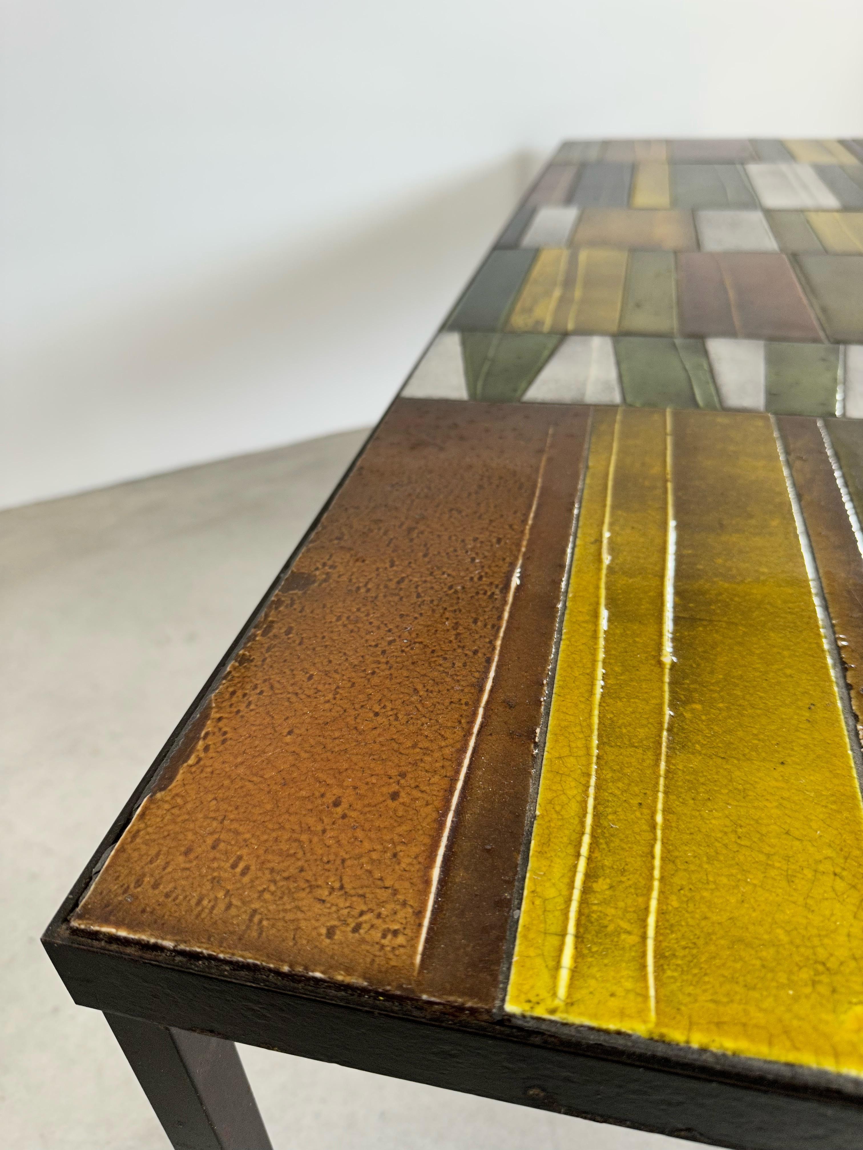 Table basse en céramique de l'artiste Roger Capron, sud de la France, Vallauris, années 1960 3