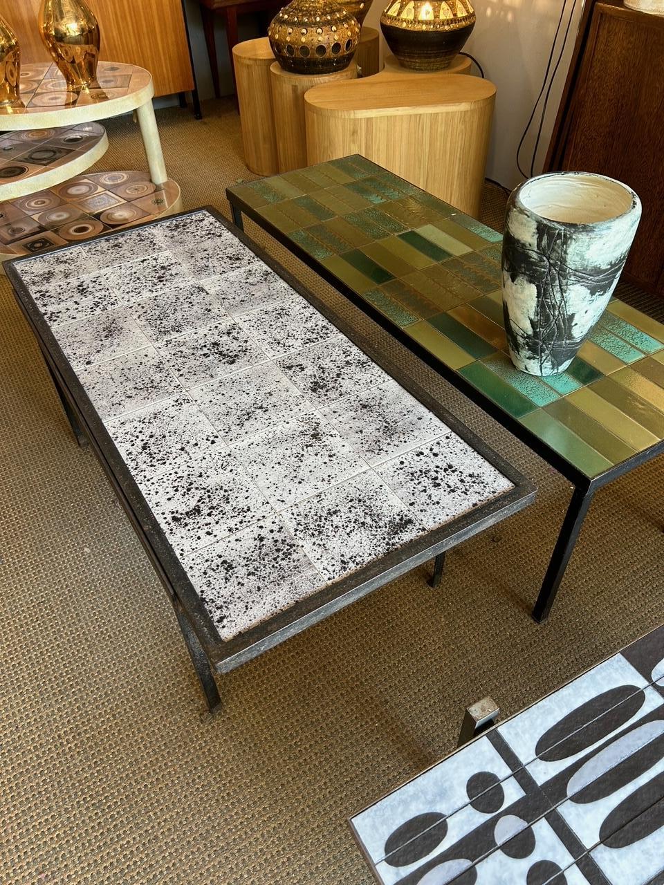 Keramischer Couchtisch von Mado Jolain, Metallfüße, Frankreich, 1960er Jahre
