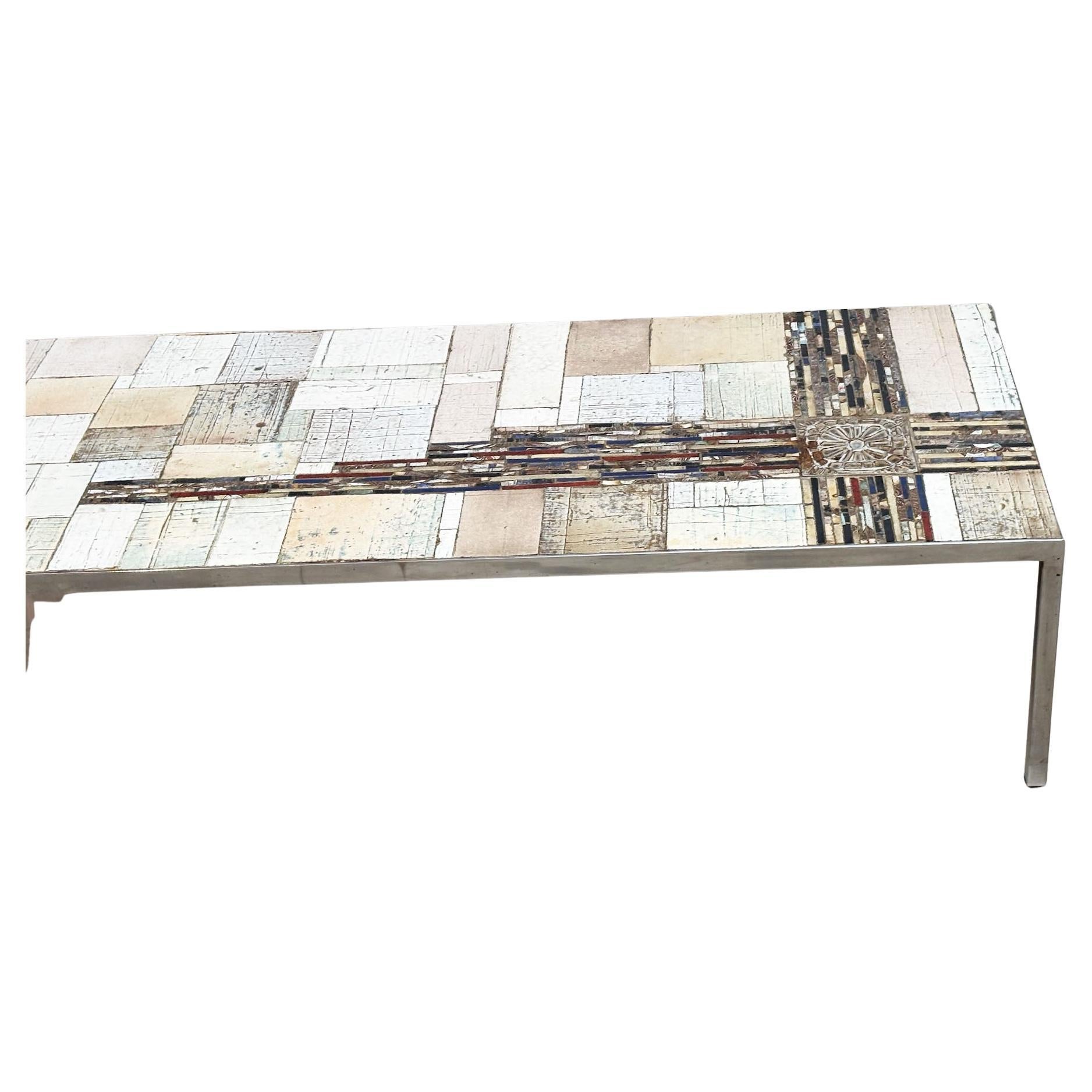 Ceramic coffee table by Pia Manu en venta