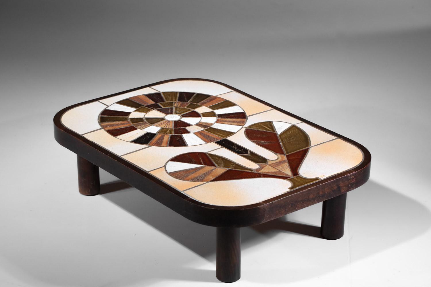 Milieu du XXe siècle Table basse Roger Capron de Vallauris - fleur des années 60 en vente