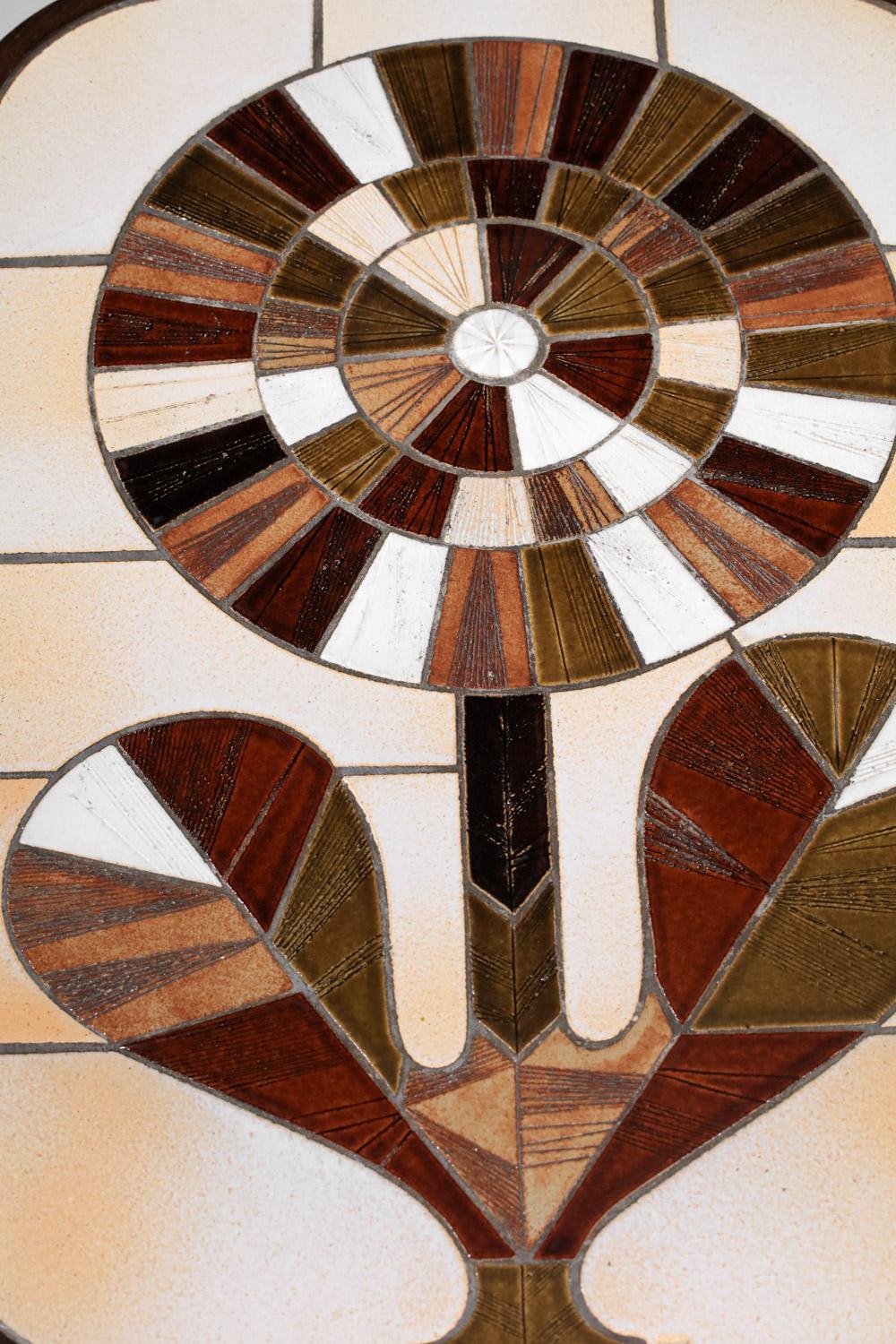 Table basse Roger Capron de Vallauris - fleur des années 60 en vente 1