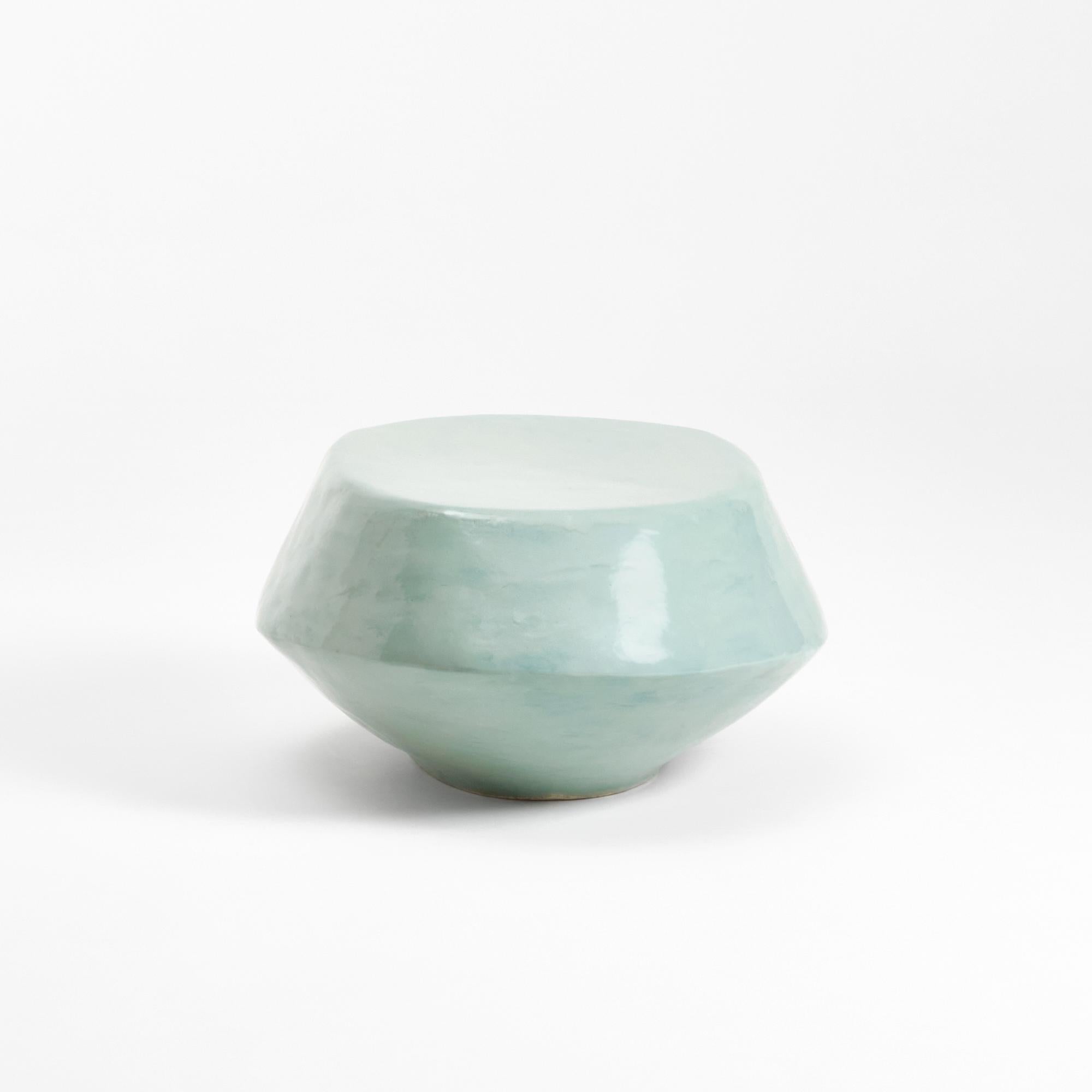 Mesa baja de cerámica Siglo XXI y contemporáneo en venta