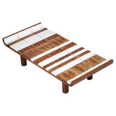Table basse en céramique Modèle Herbier par le céramiste français Roger Capron F301