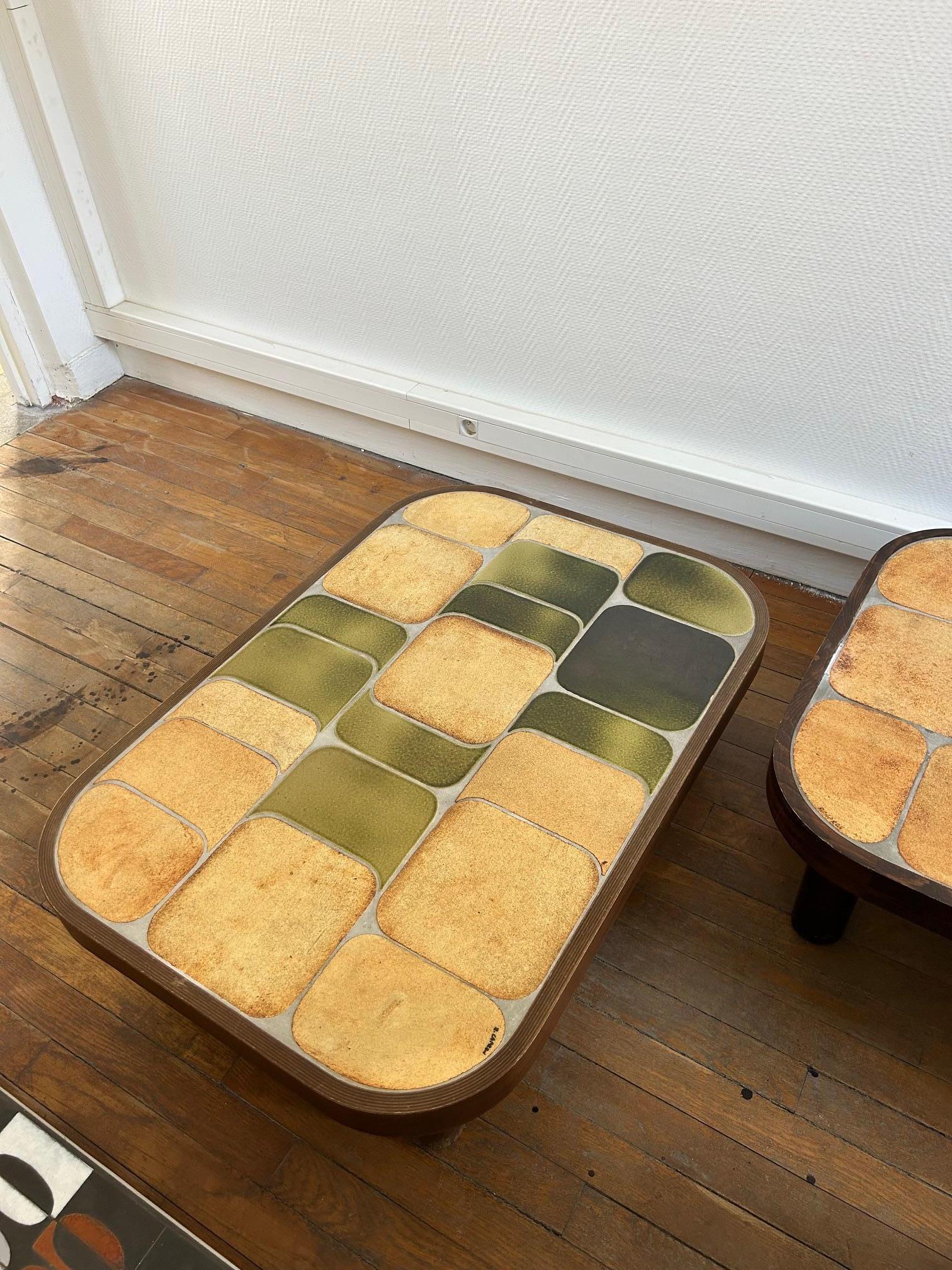 Ceramic coffee table 