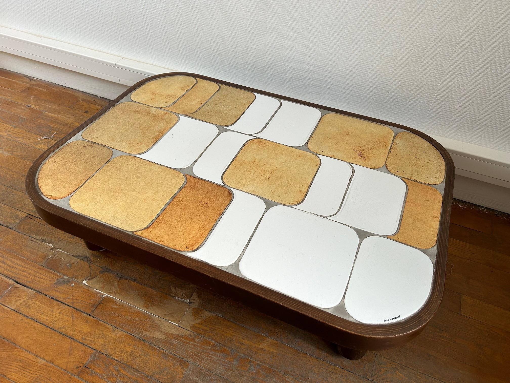 Ceramic coffee table 