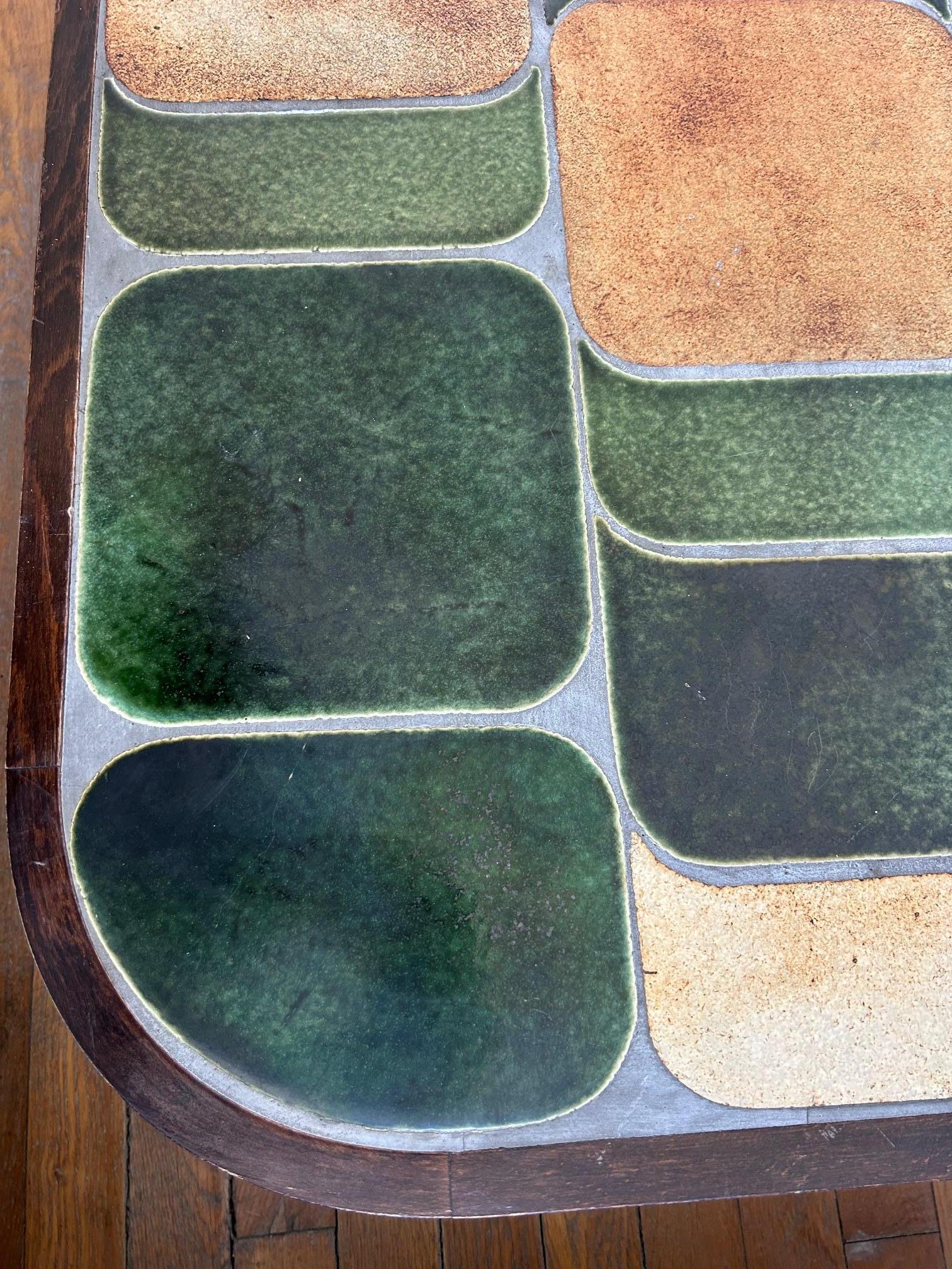 Ceramic coffee table 
