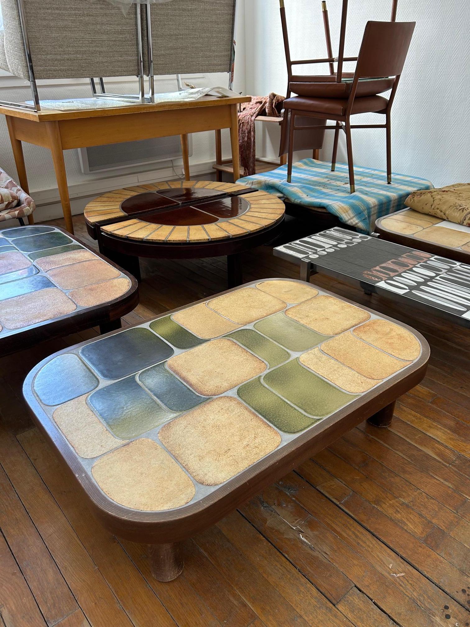 Ceramic coffee table 