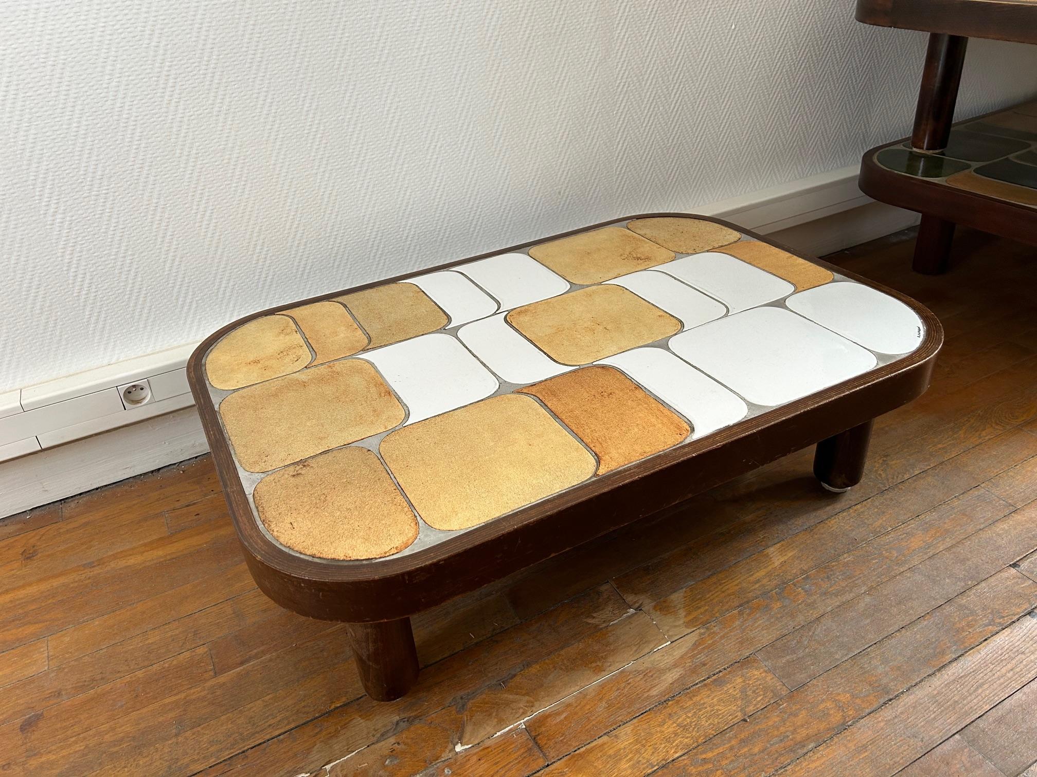 Ceramic coffee table 