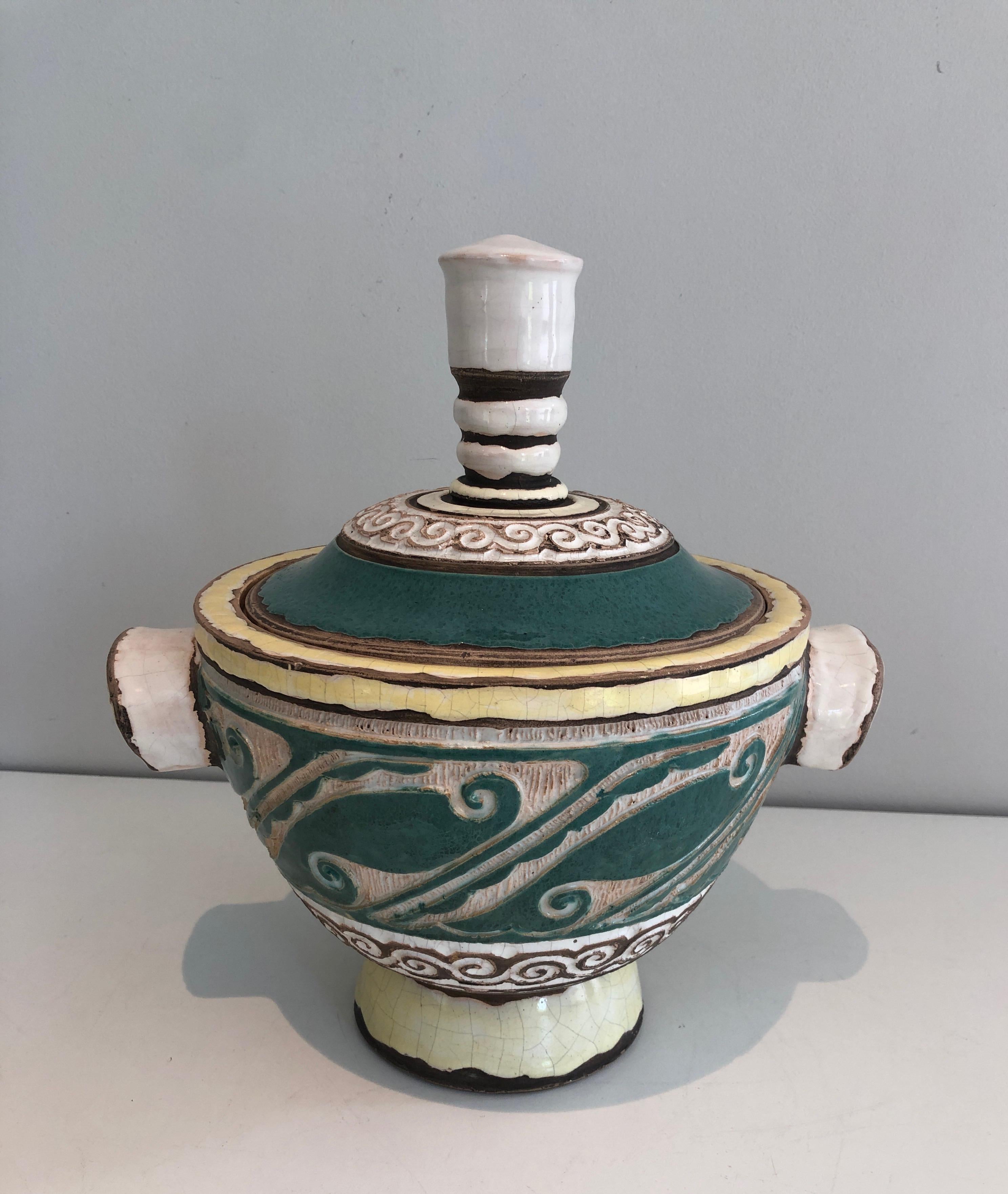 Ceramic cover pot signed Paul Dordet (1896-1996). French work. Circa 1970 For Sale 7