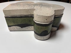 Keramischer Behälter mit Deckel von Trudi Battershall