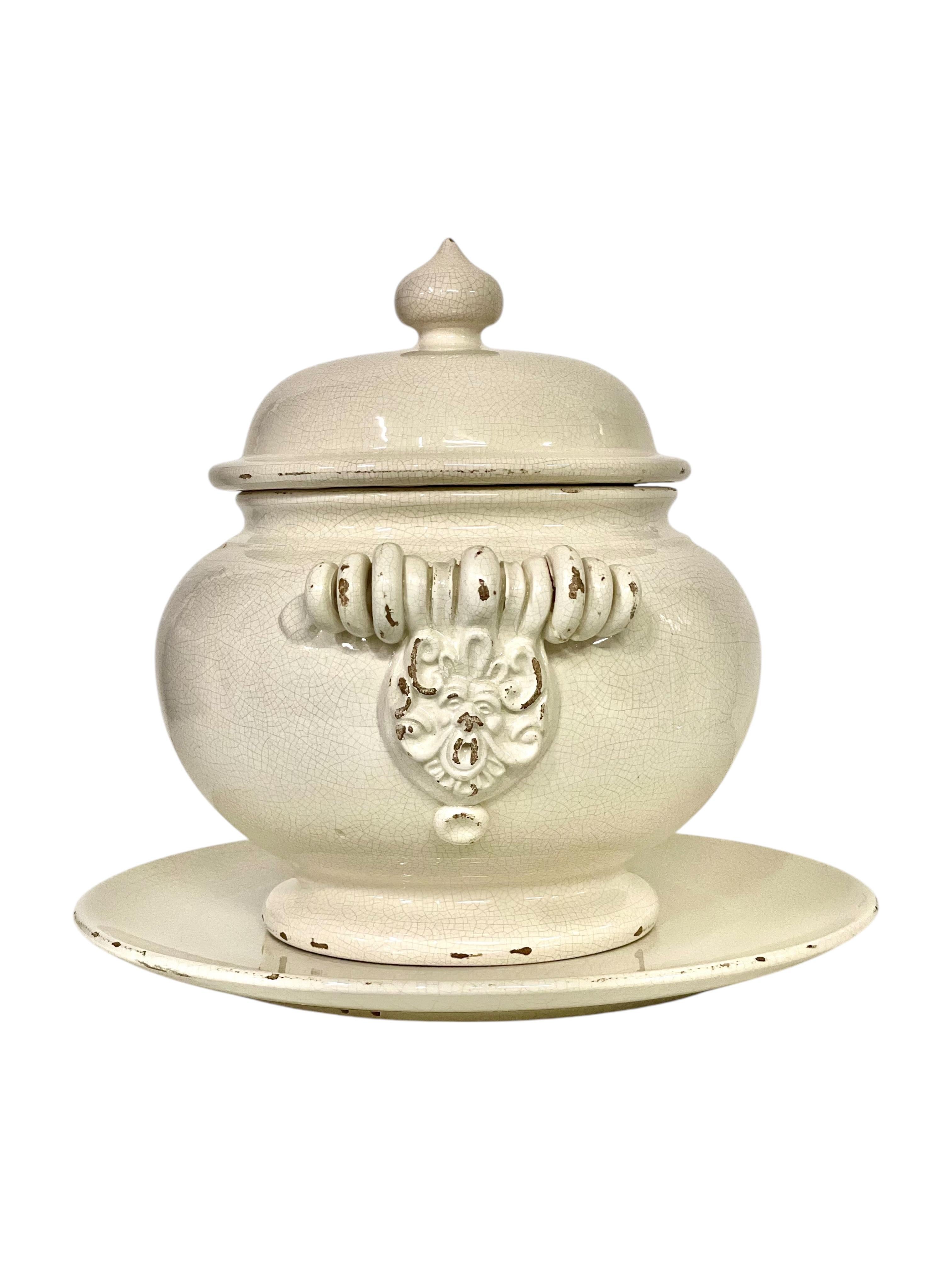 Soupière avec couvercle et assiette en céramique craquelée, 19ème siècle Bon état - En vente à LA CIOTAT, FR