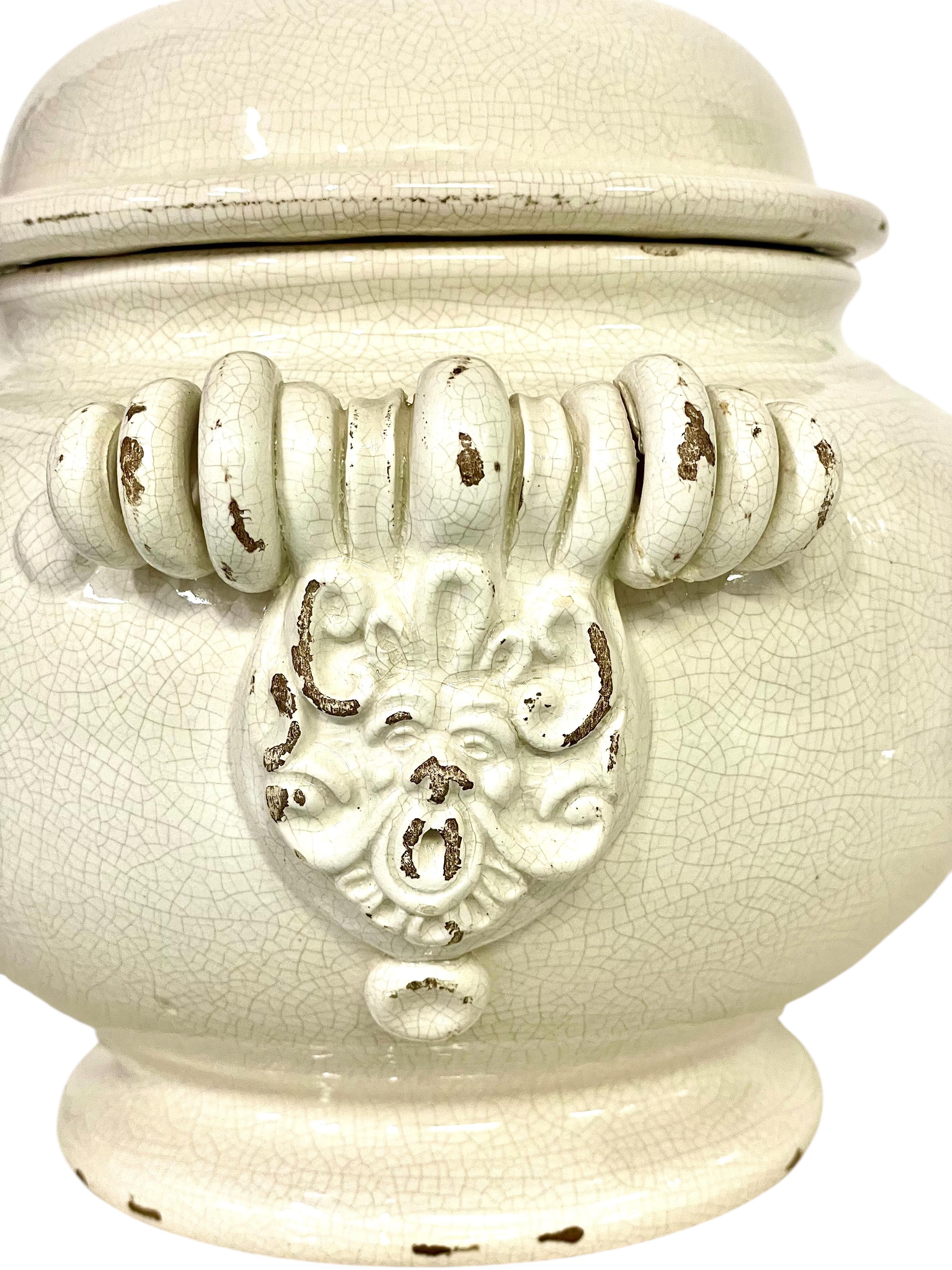 XIXe siècle Soupière avec couvercle et assiette en céramique craquelée, 19ème siècle en vente
