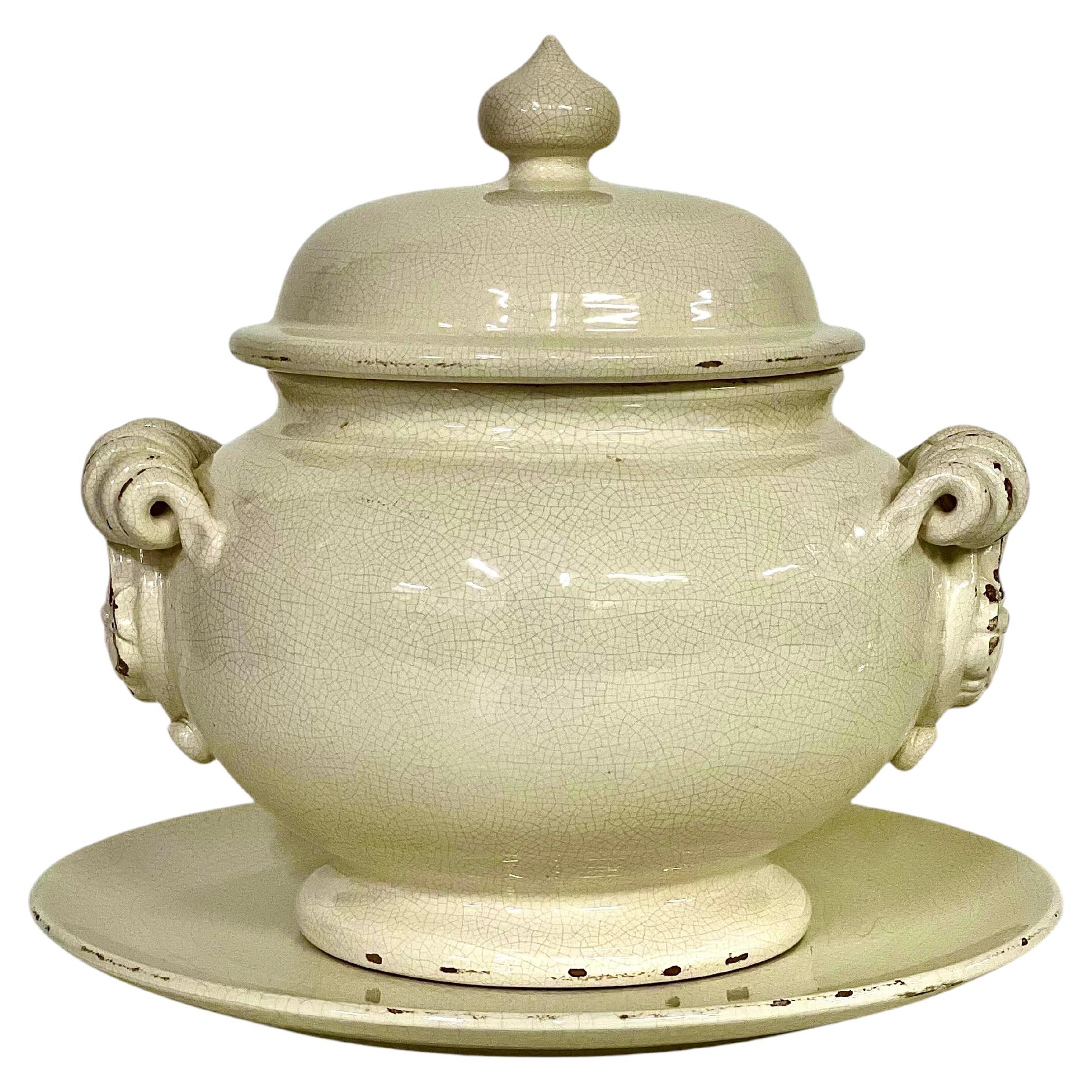 Soupière avec couvercle et assiette en céramique craquelée, 19ème siècle
