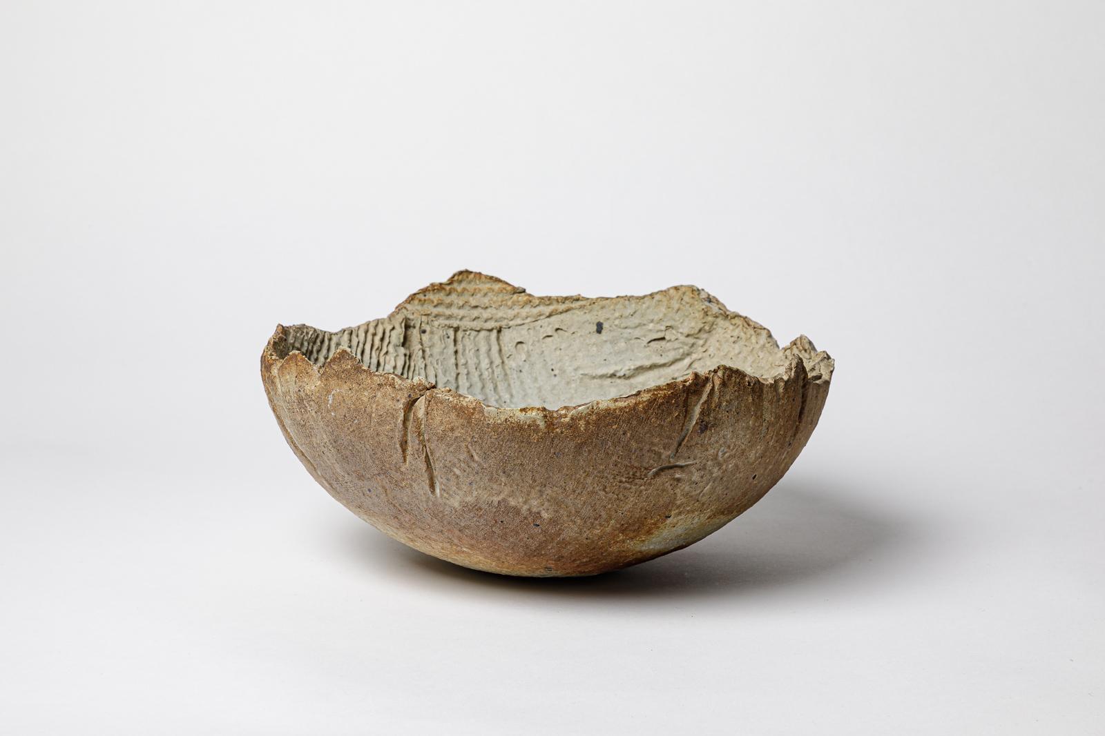 Keramiktasse von Joelle Deroubaix, ca. 1975. (Beaux Arts) im Angebot