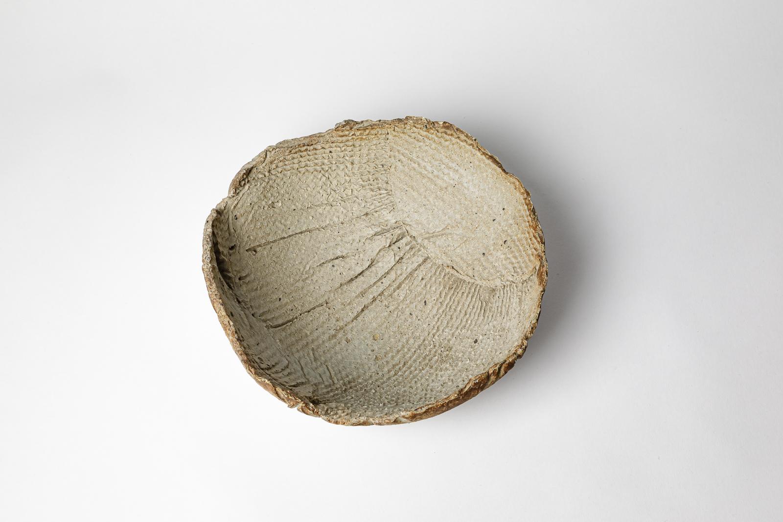 Keramiktasse von Joelle Deroubaix, ca. 1975. (20. Jahrhundert) im Angebot