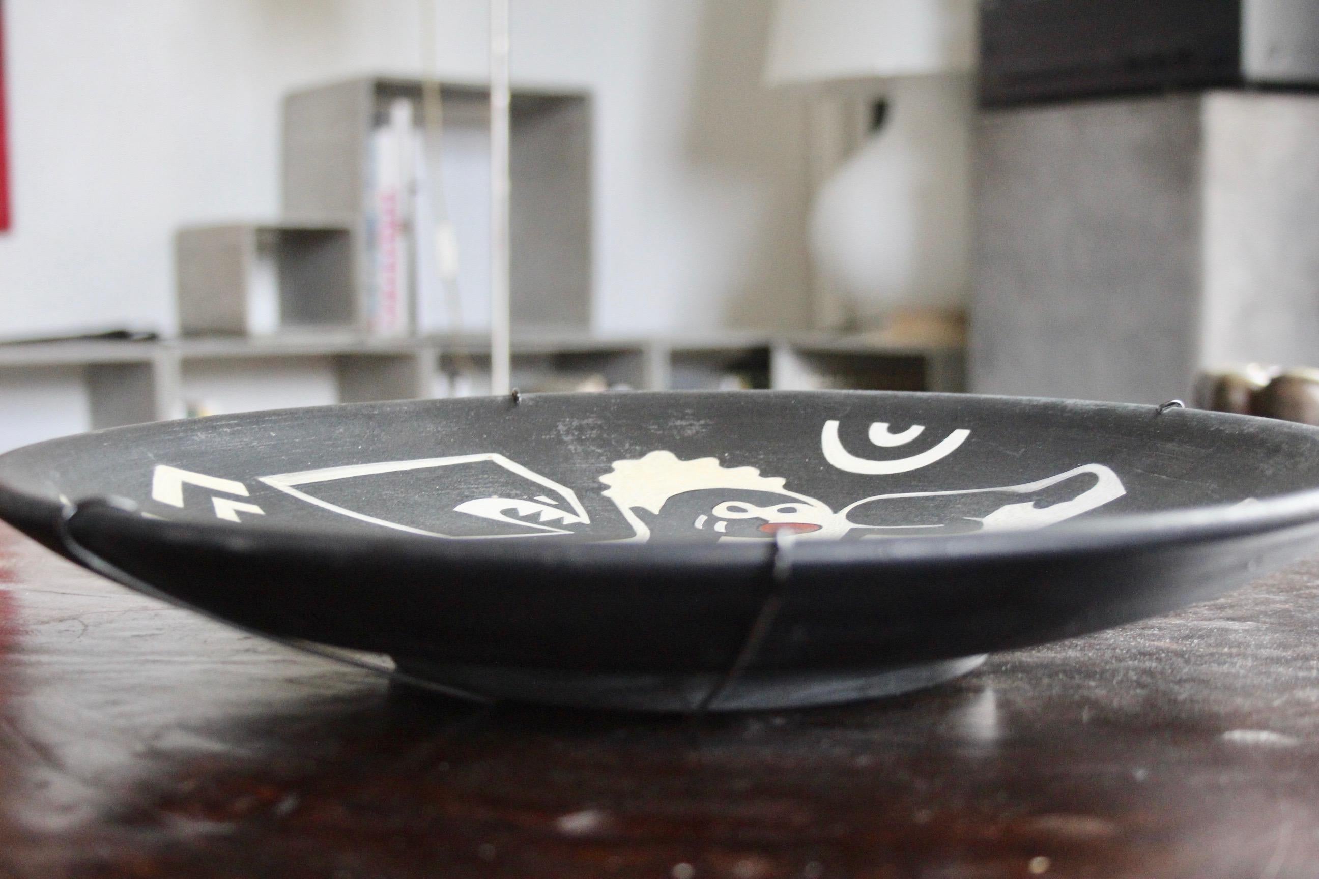 Mid-20th Century Ceramic decorative bowl For Sale