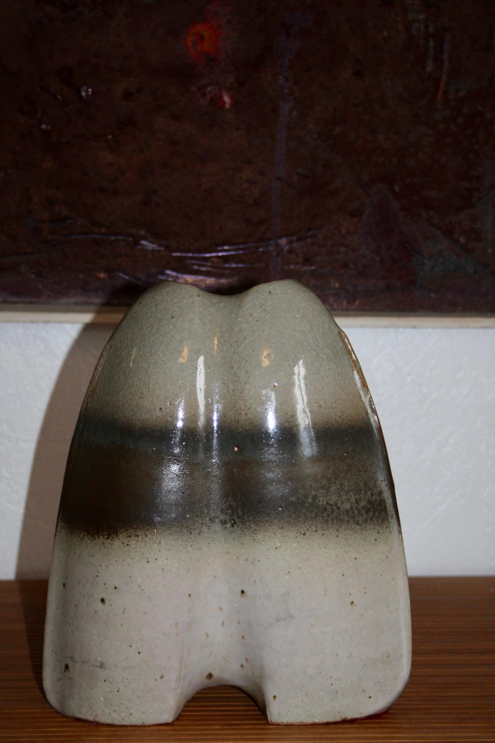 Europeo Vaso decorativo in ceramica in vendita