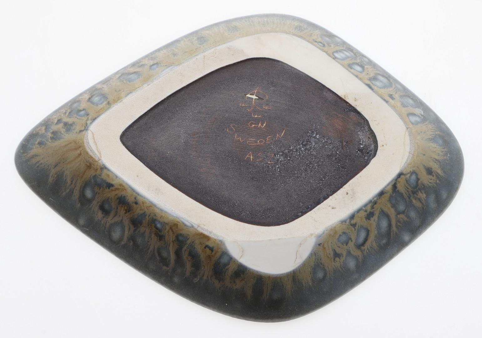 Scandinave moderne Plat/attelage en céramique de Gunnar Nylund. en vente