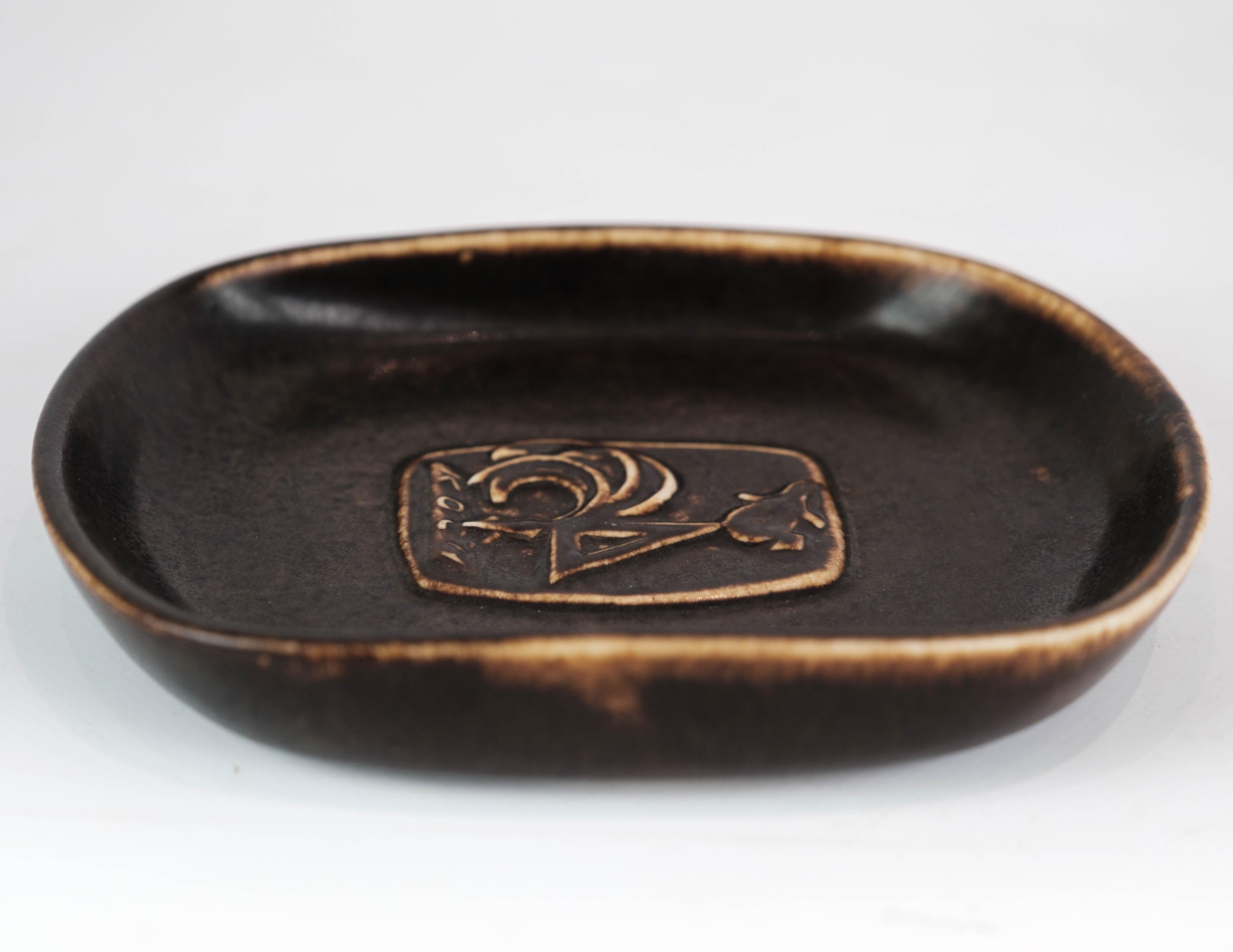 Mid-20th Century Ceramic Dish in Brown Colors by the Artist Eva Stæhr-nielsen for Saxbo