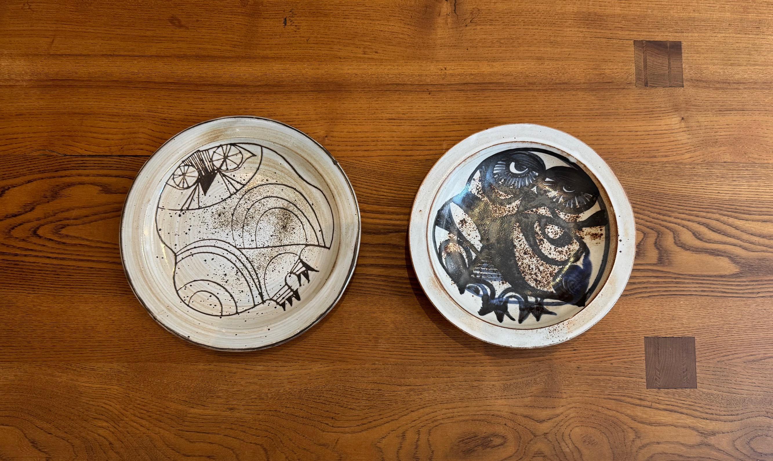 Plat en céramique décoré de hiboux signé par Jacques Pouchain Atelier Dieulefit, années 1960 en vente 4