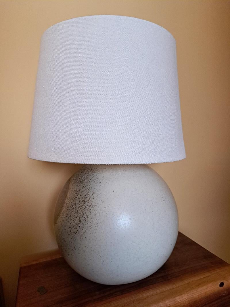 Ceramic, earthenware table lamp, circa late 1970 In Good Condition For Sale In Saint Leonards-on-sea, England