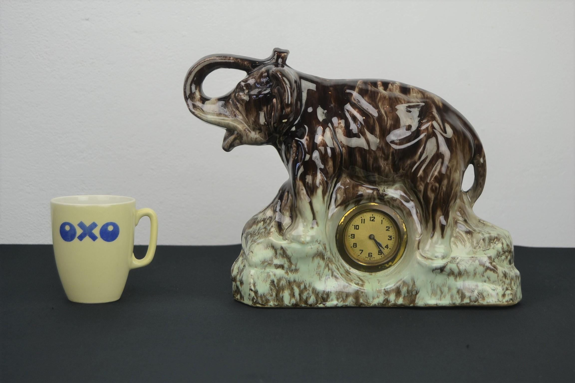 Keramik-Elefanten aus Keramik mit Uhr, Belgien, 1950er Jahre im Angebot 9