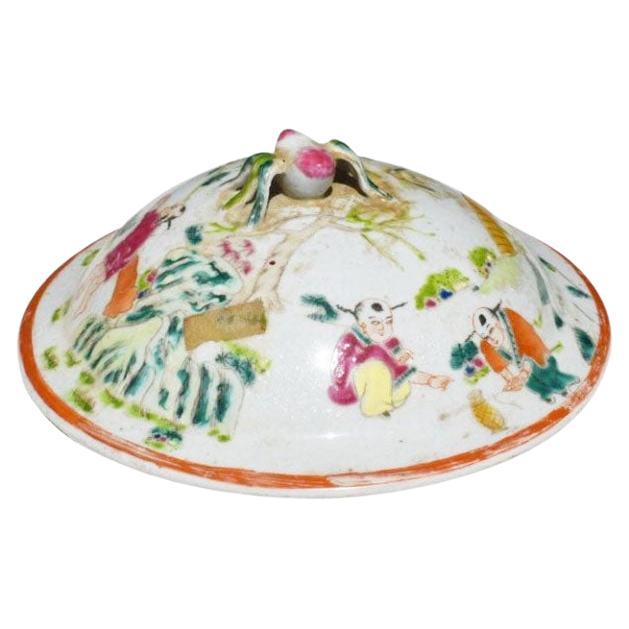 Keramik Famille Rose Chinoiserie Krug oder Urnendeckel im Angebot