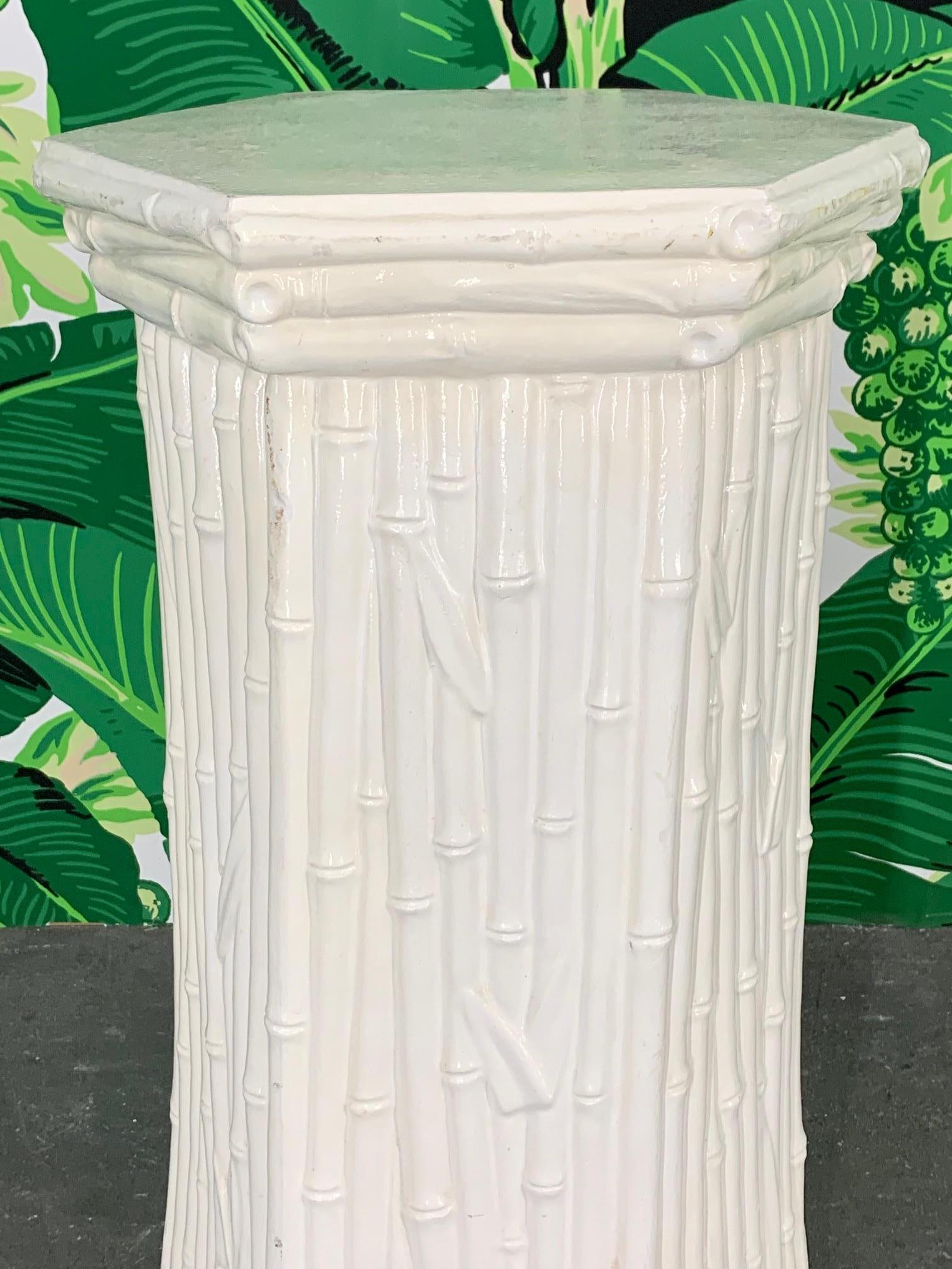 Ceramic pedestal features faux bamboo motif and glossy glazed finish. Very good vintage condition with only very minor imperfections.
