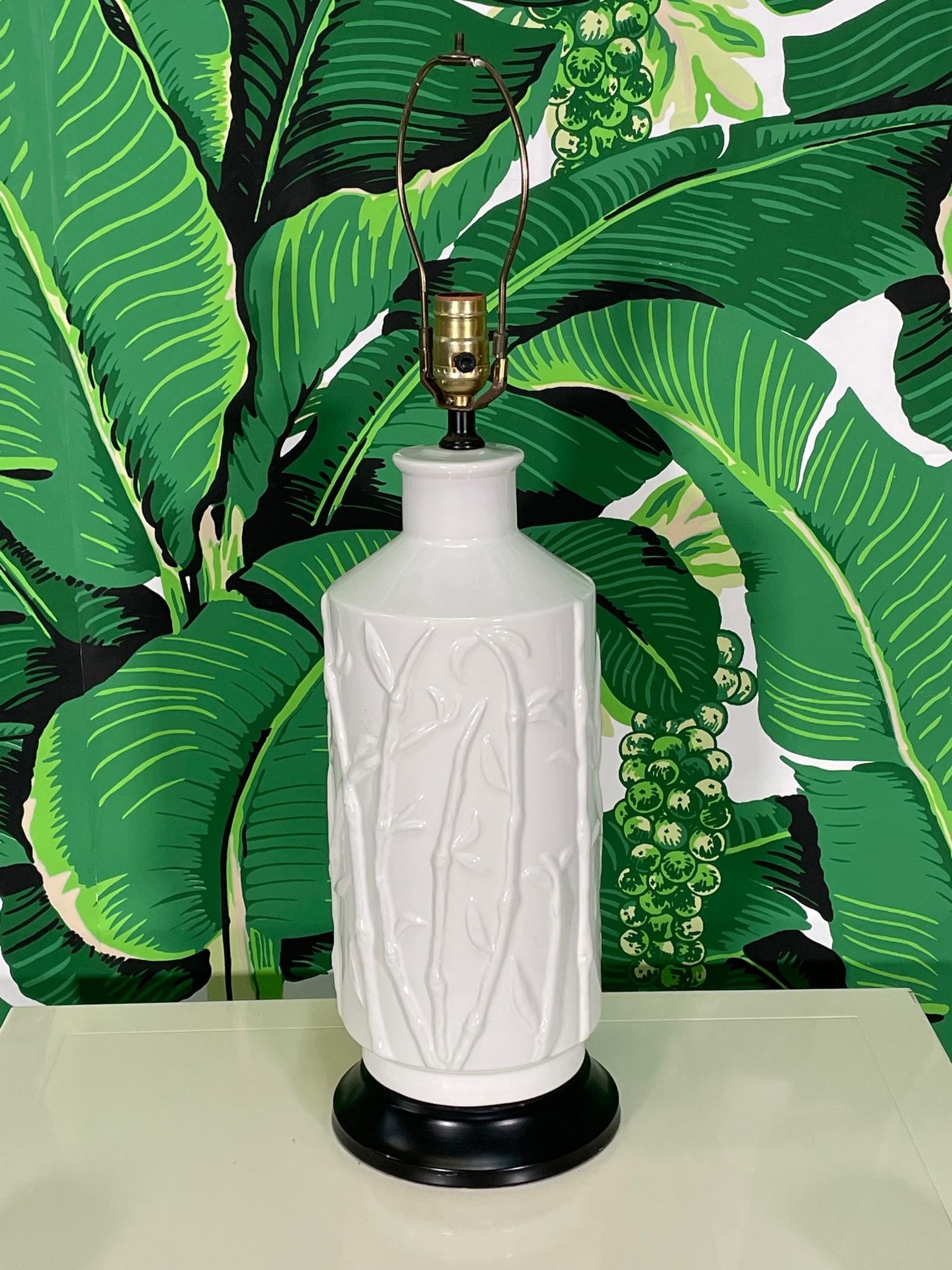 Ceramic table lamp features a bamboo motif on a metal base. Very good condition with minor imperfections consistent with age, see photos for condition details.
For a shipping quote to your exact zip code, please message us.
