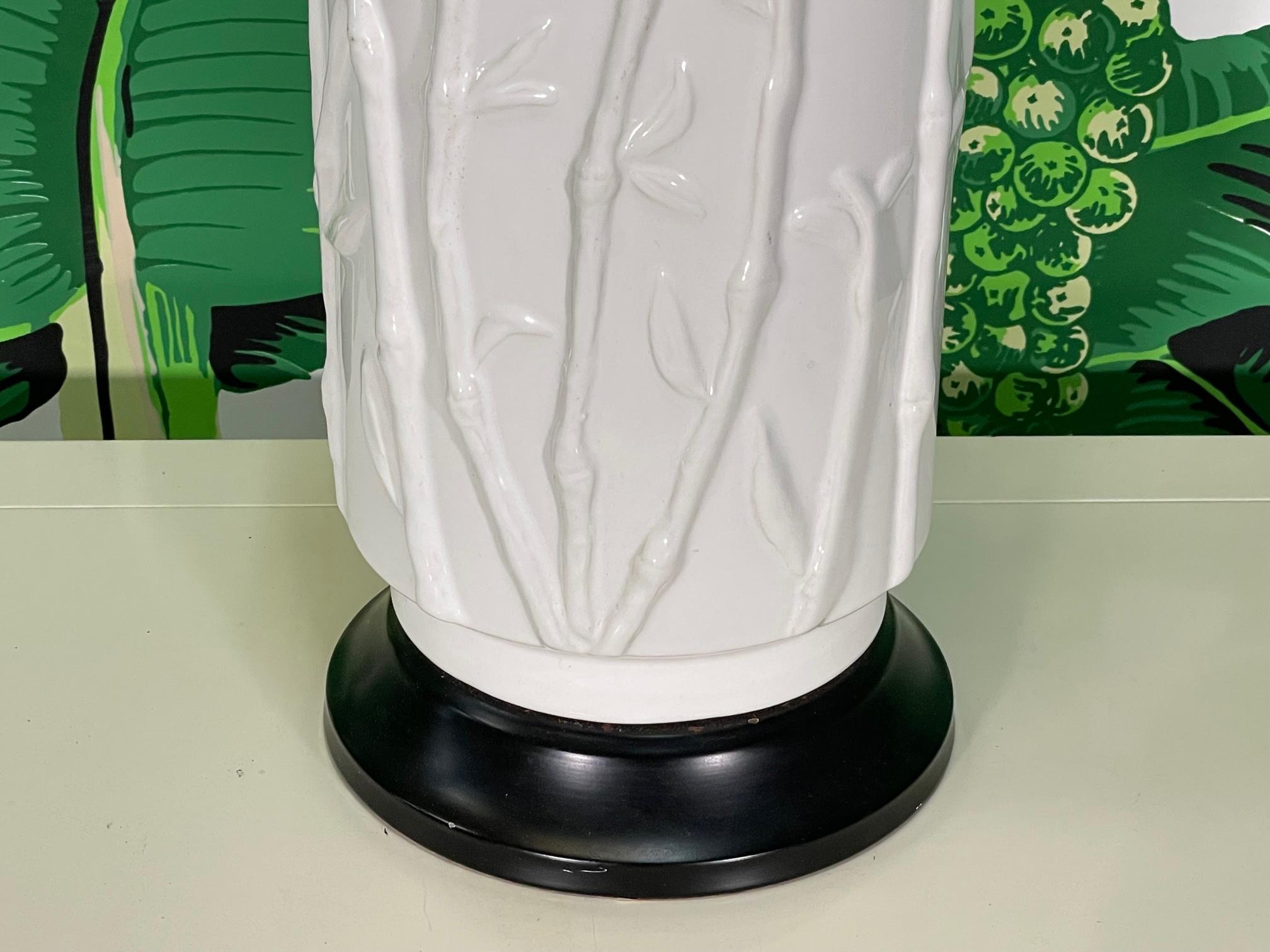 Céramique Lampe de bureau en céramique et faux bambou en vente