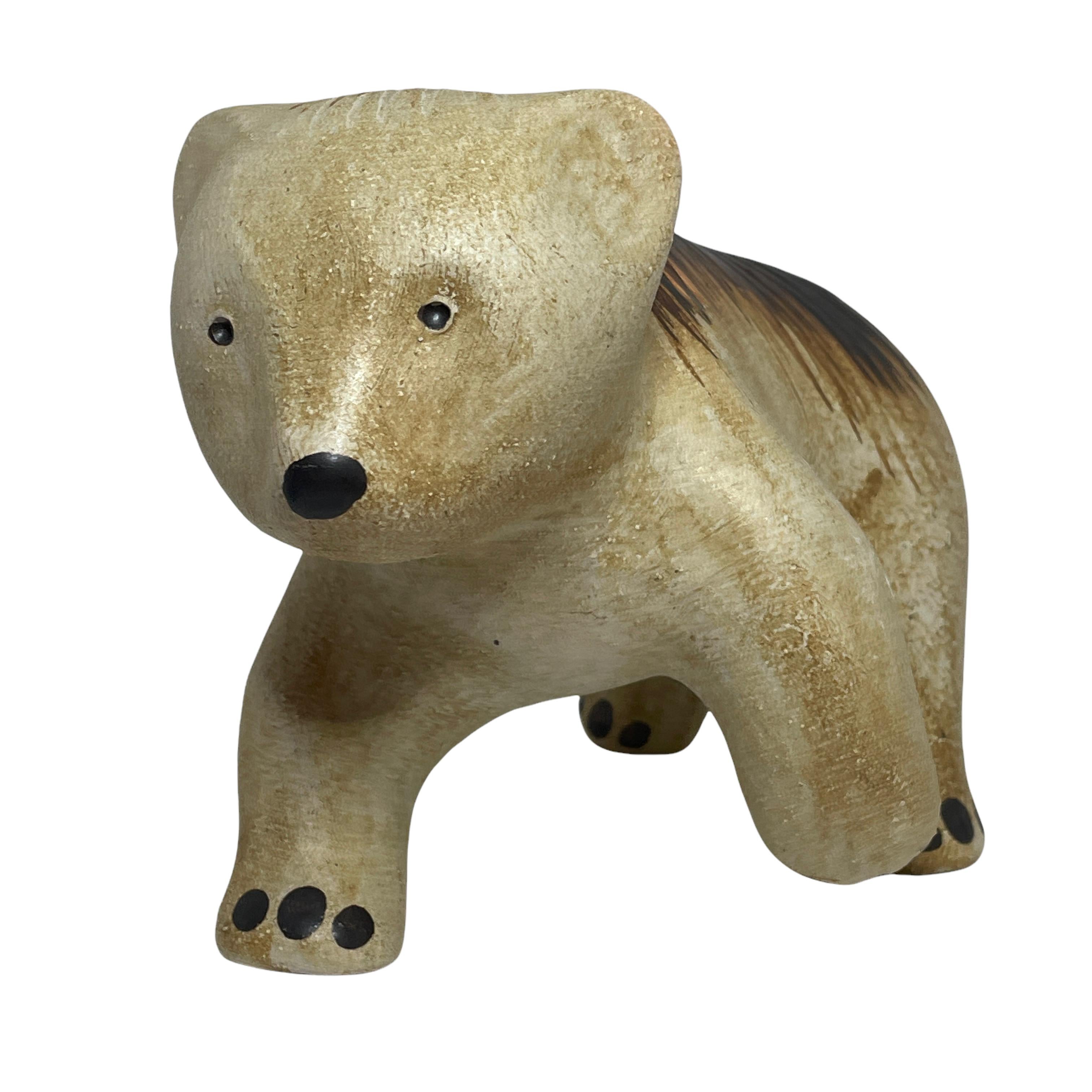 A gorgeous character ceramic figural bear statue - Sgrafo Ceramic. This character statue has been made in the 1970s. Absolutely gorgeous item with signature and still in great condition, without damage.