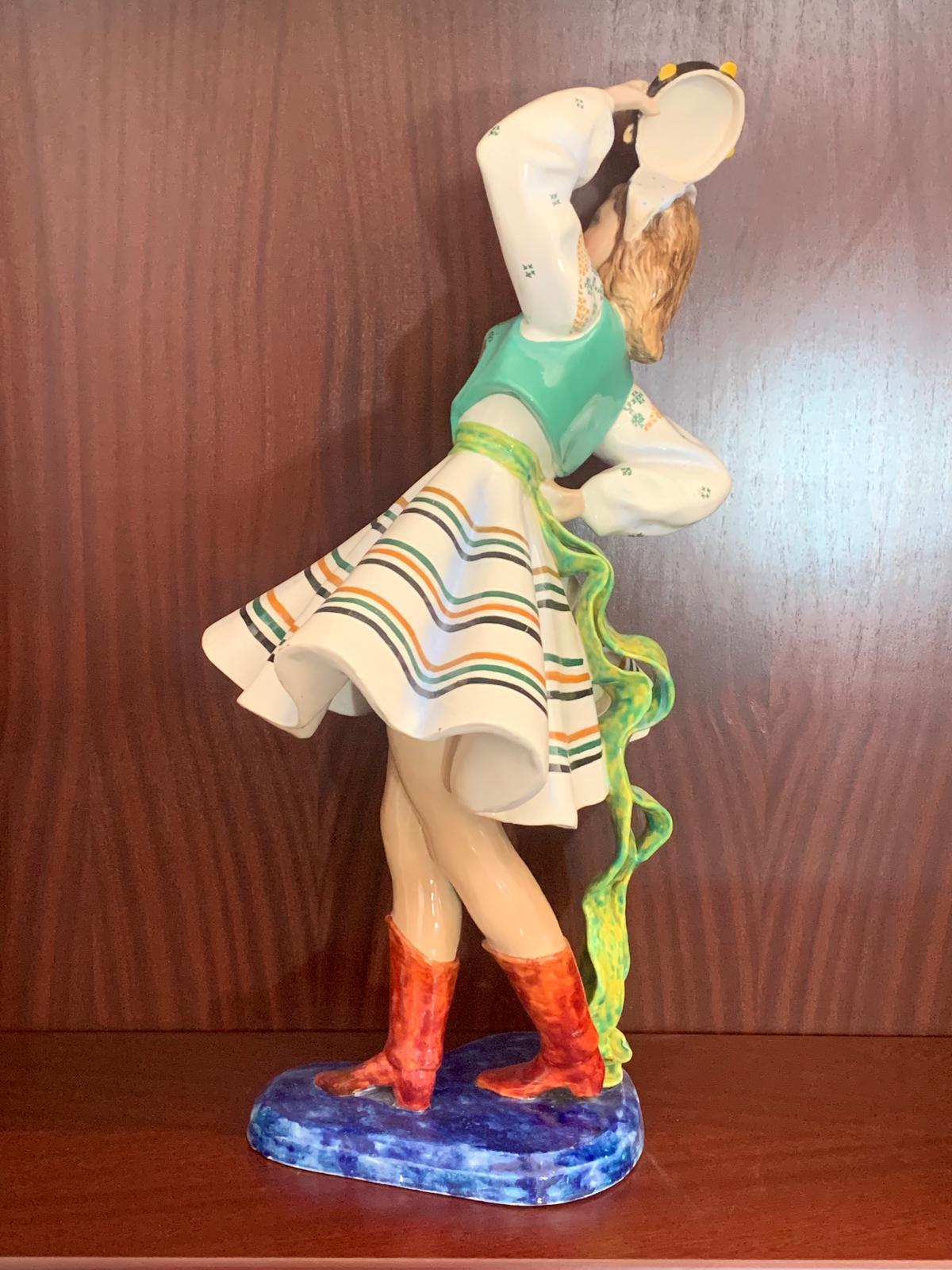 Ceramica Figura di ragazza danzante in ceramica di Le Bertetti, anni '40 in vendita