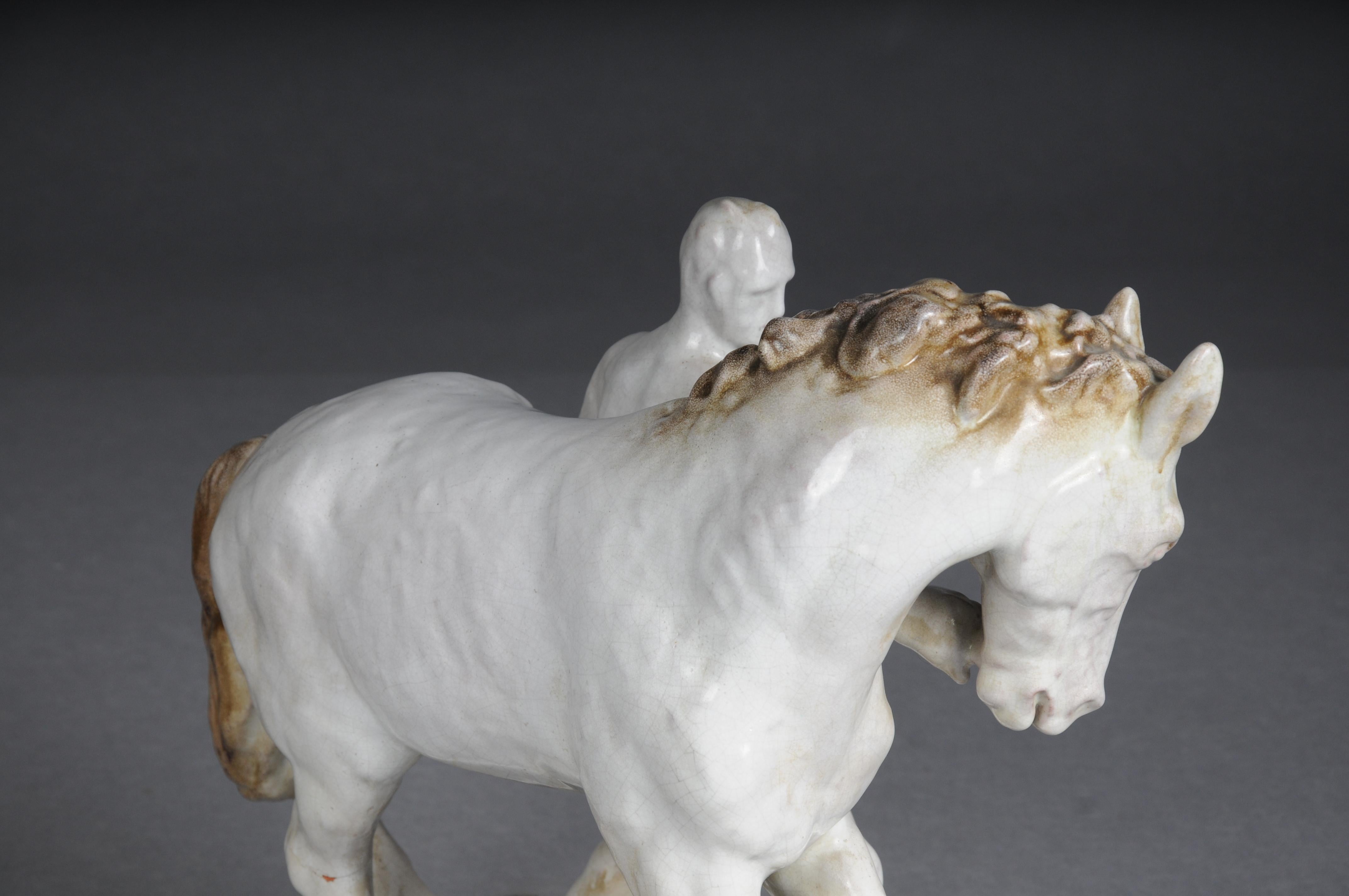 Figura de cerámica. El domador de caballos de Else Bach para la Majolika de Karlsruhe. Alemania en venta 3