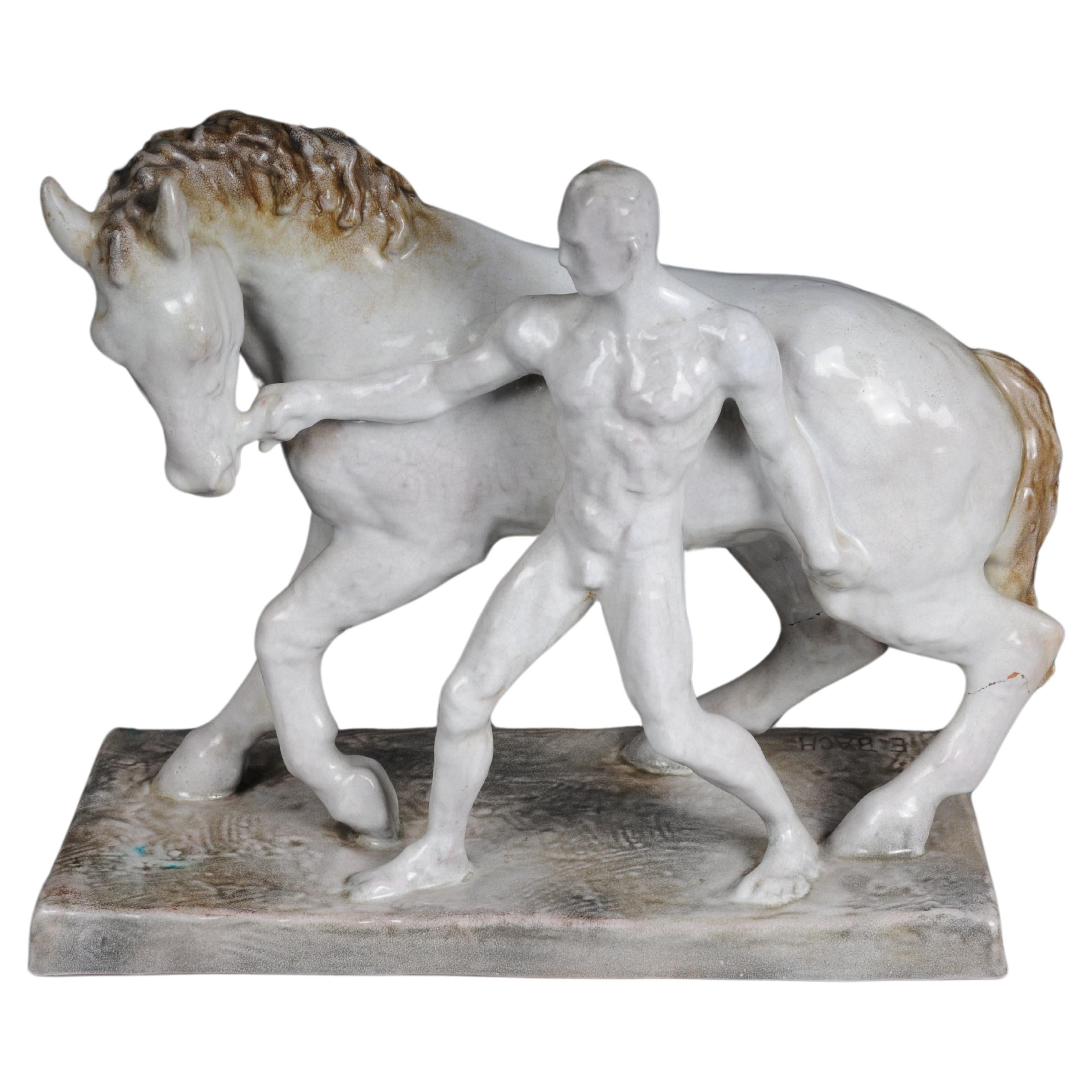 Figura de cerámica. El domador de caballos de Else Bach para la Majolika de Karlsruhe. Alemania en venta