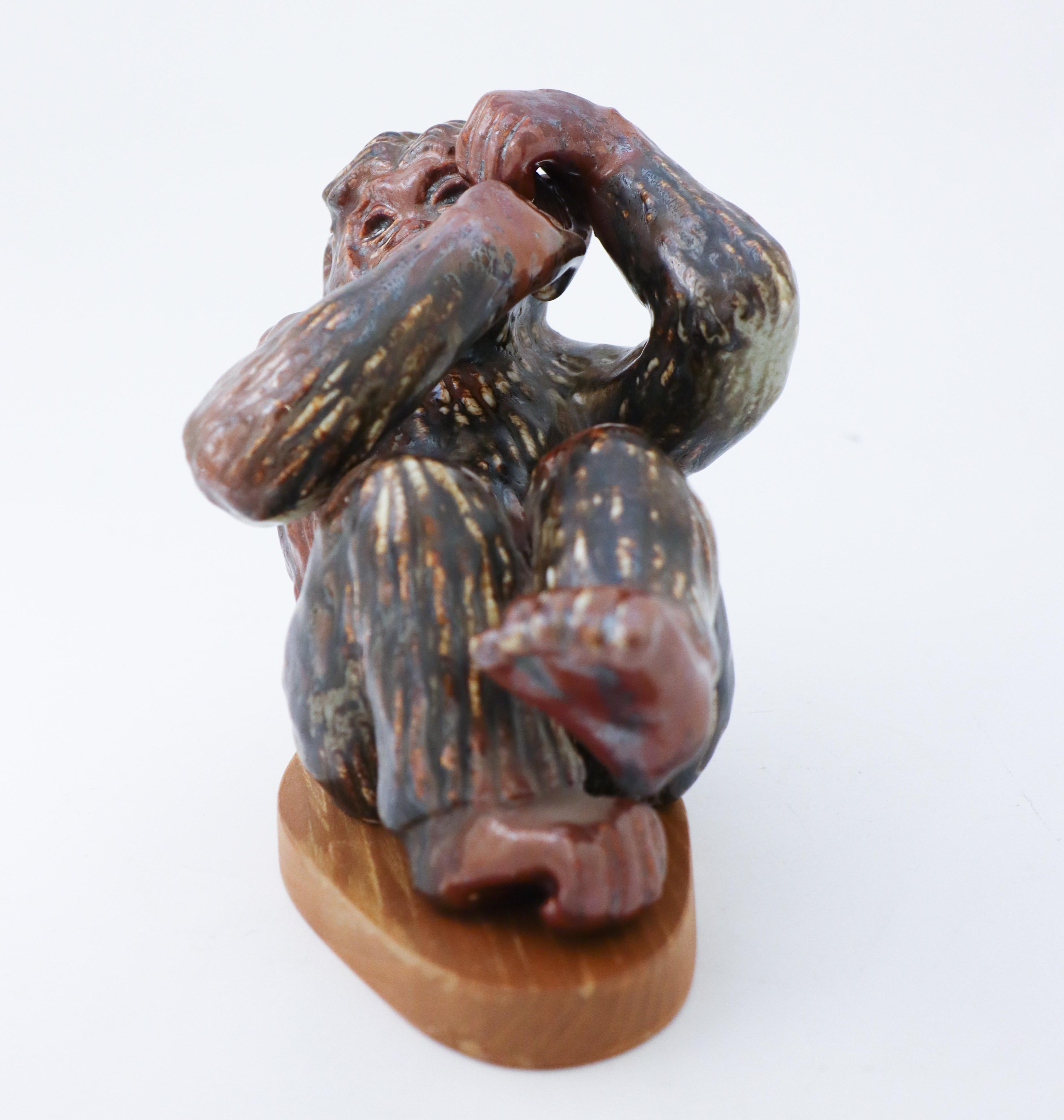 Scandinavian Modern Ceramic Figurine Monkey, Gunnar Nylund, Rörstrand, 1950-1960s Lovely Glaze For Sale
