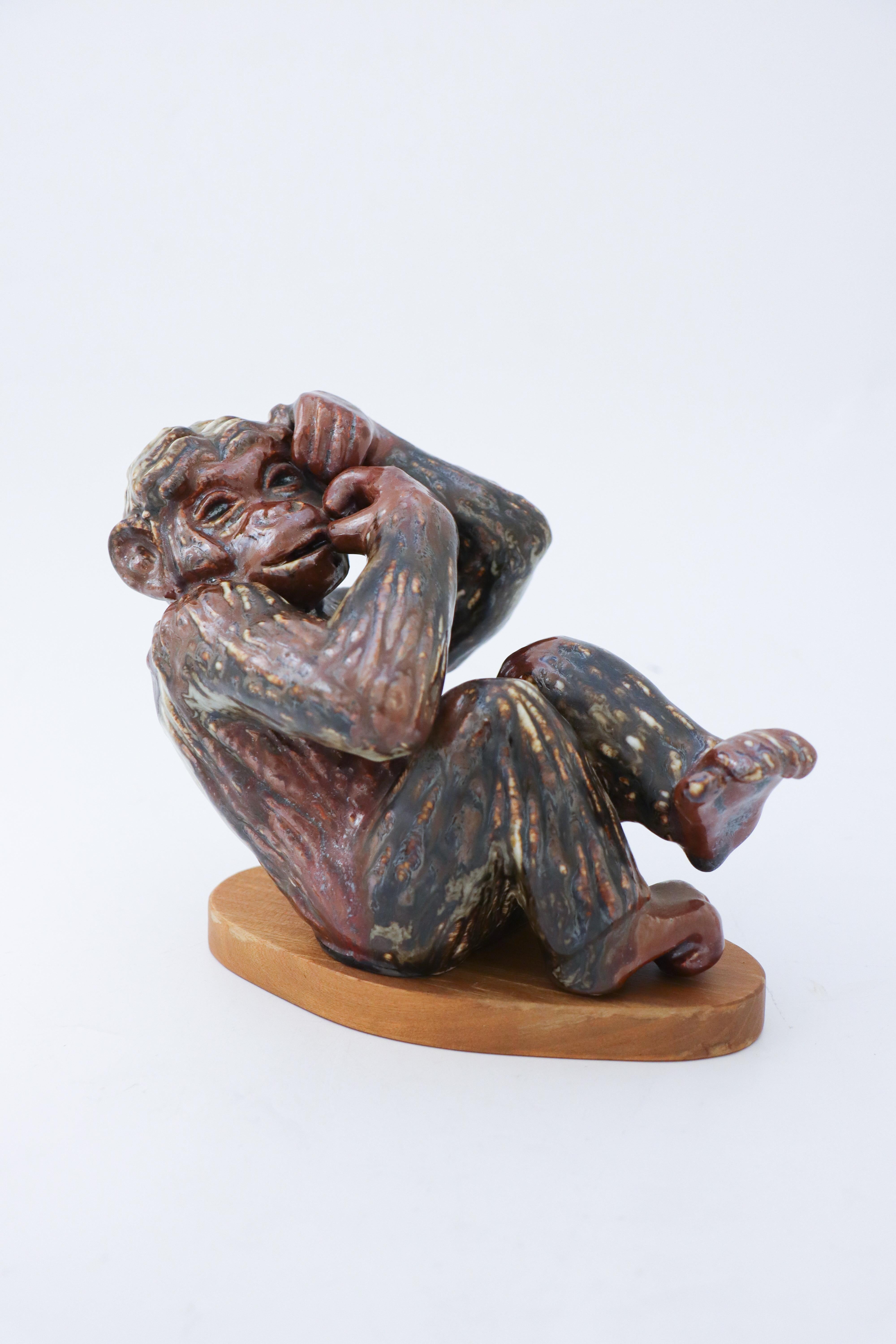 Ceramic Figurine Monkey, Gunnar Nylund, Rörstrand, 1950-1960s Lovely Glaze In Good Condition For Sale In Stockholm, SE