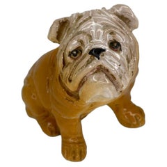 Figurina in ceramica di un bulldog