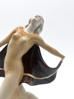 Ceramic Figurine of a Decò Ballerina from the 1940s