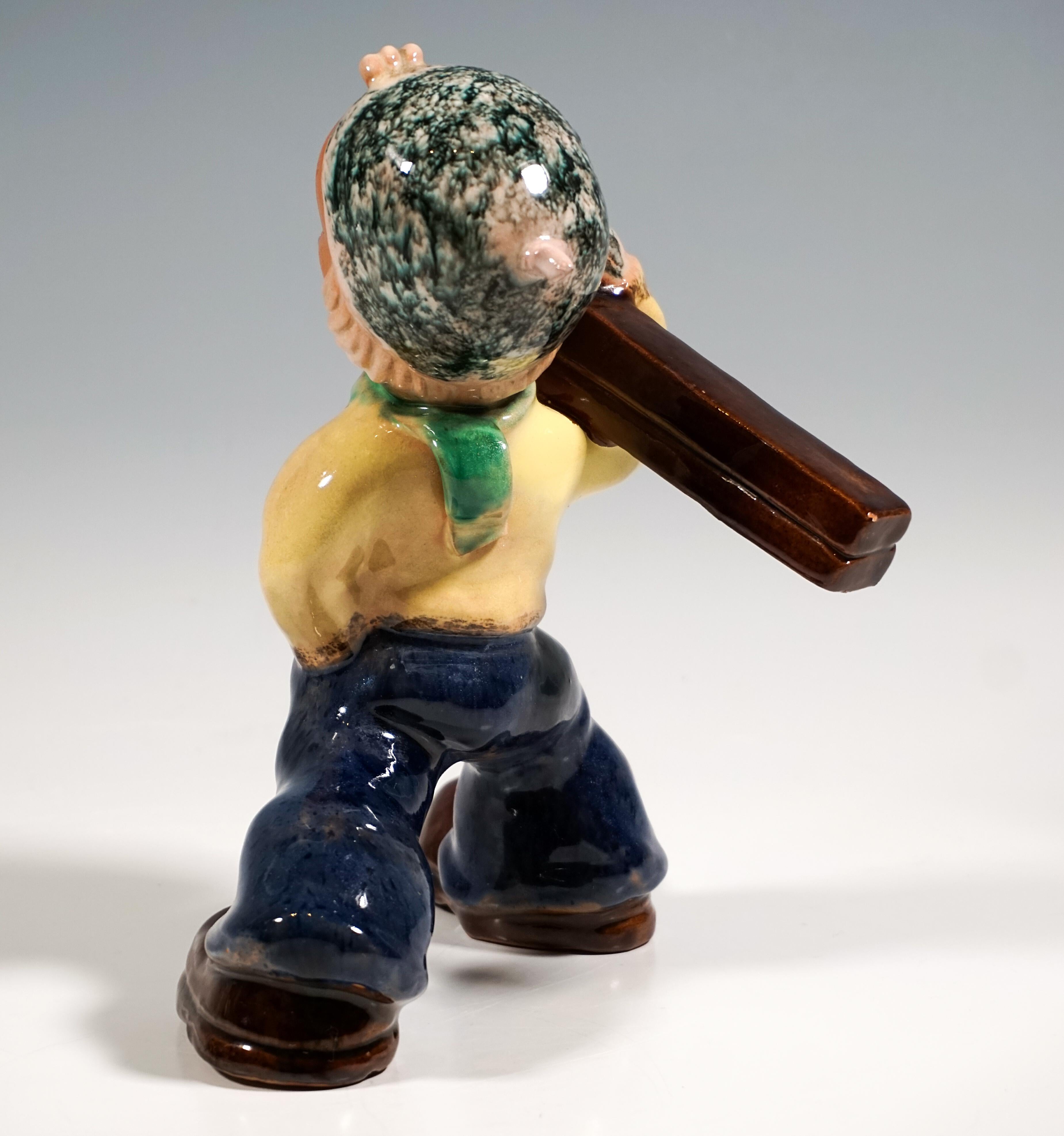 Austriaco Statuetta in ceramica, sciatore che cammina, Walter Bosse per Terra, Austria 1947-1951 in vendita