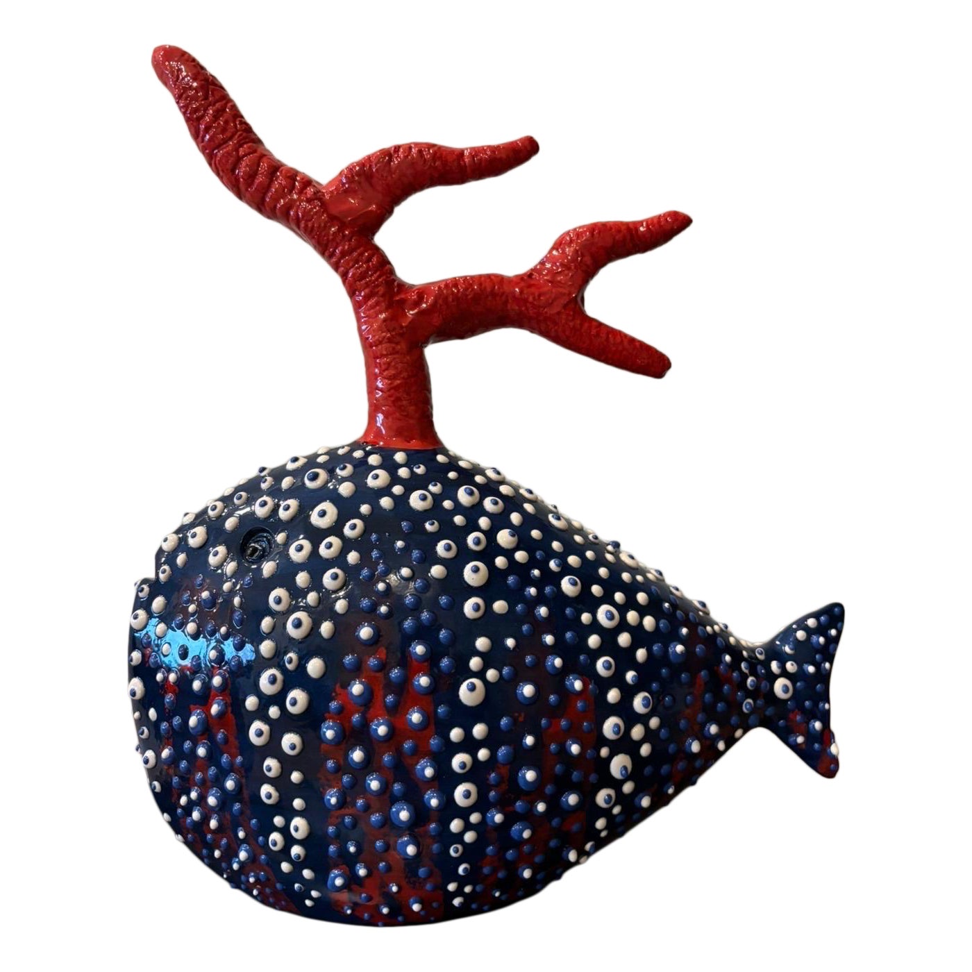 Pièce décorative en céramique représentant un poisson. Fabriqué à la main en Italie. Sur mesure. 2025