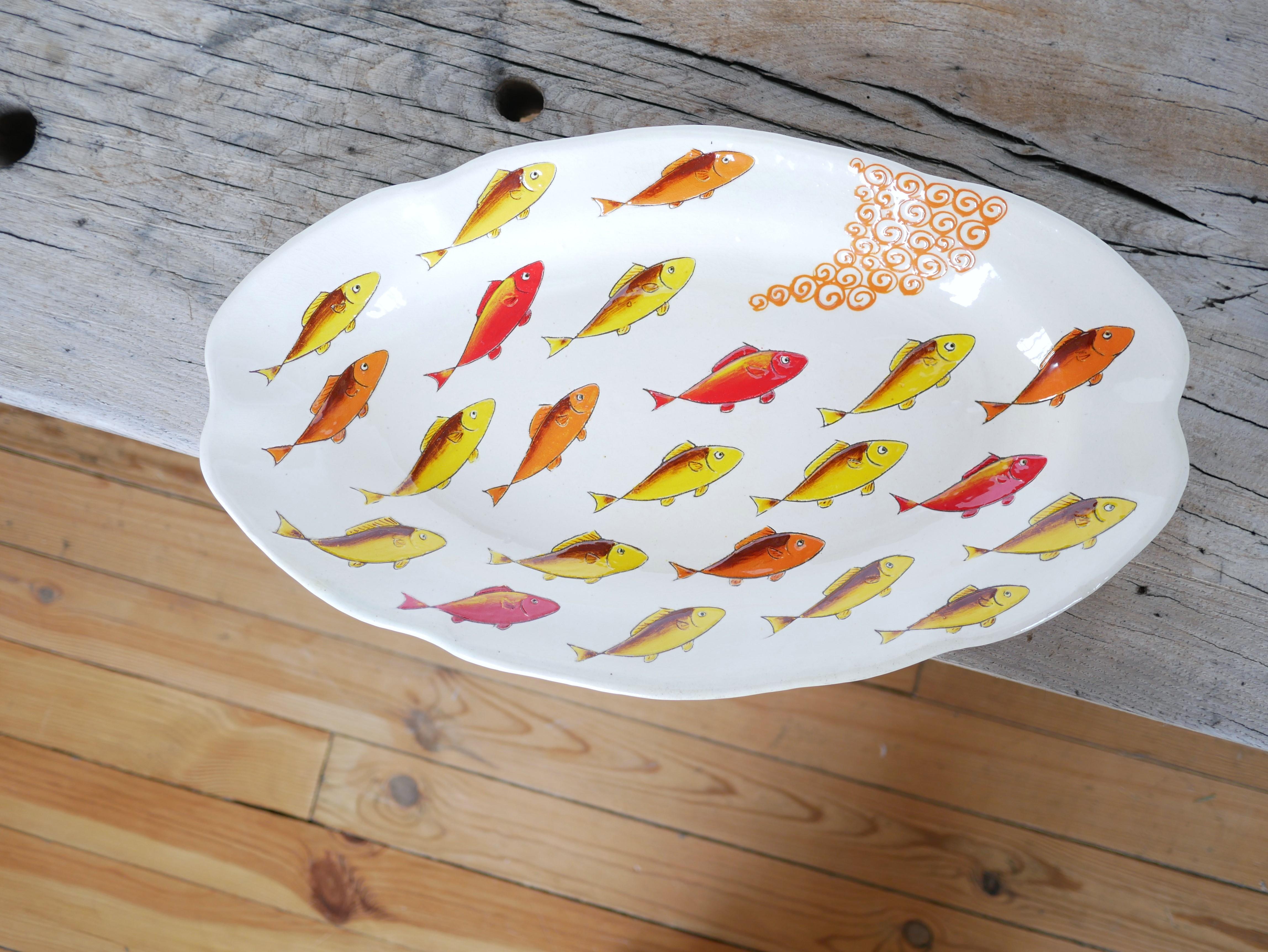 Plat à poisson en céramique en vente 5