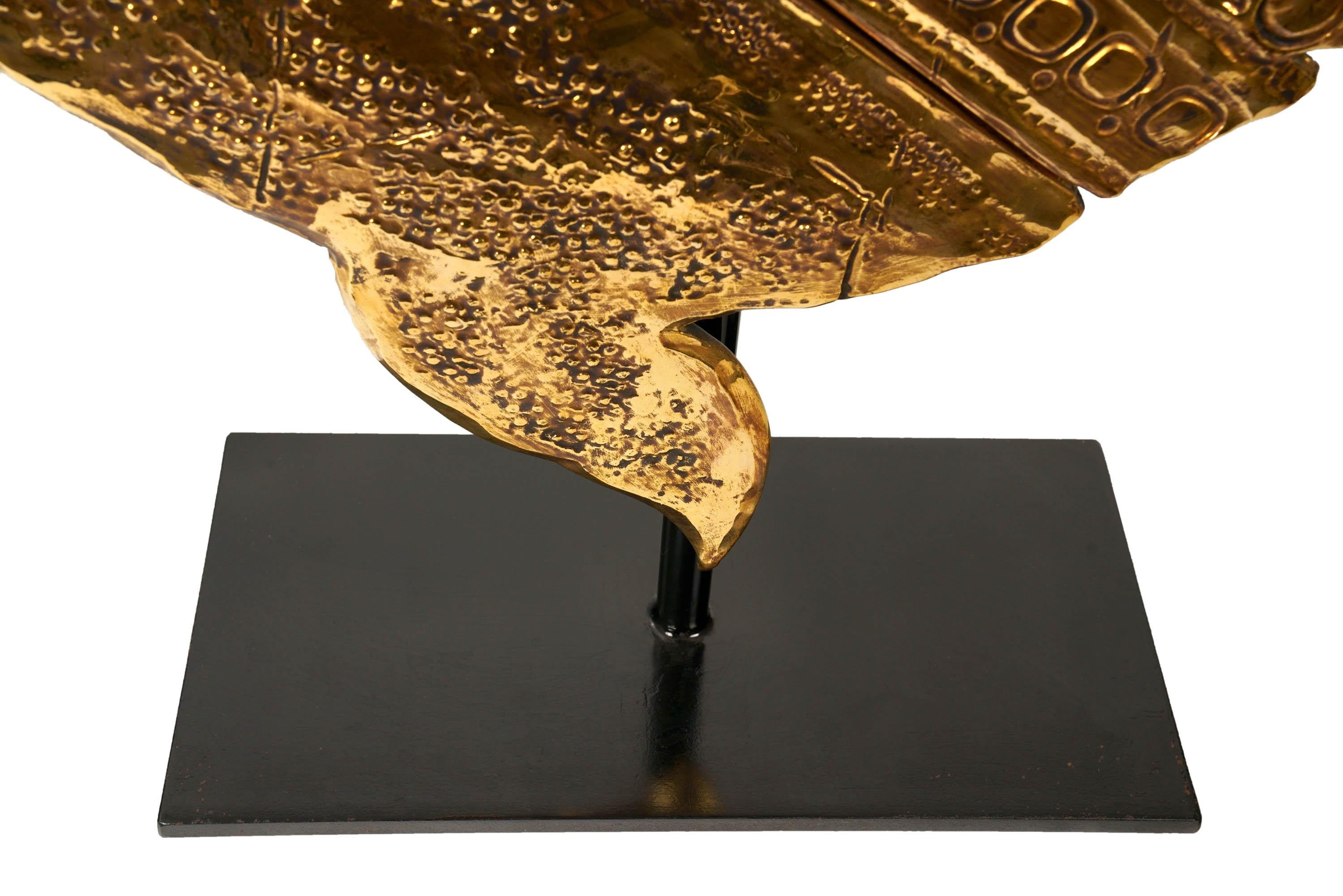 Ceramic Fish Sculpture 24kt Gold Luster Pedestal or Wall Mounted, Unique, Italy  For Sale 4