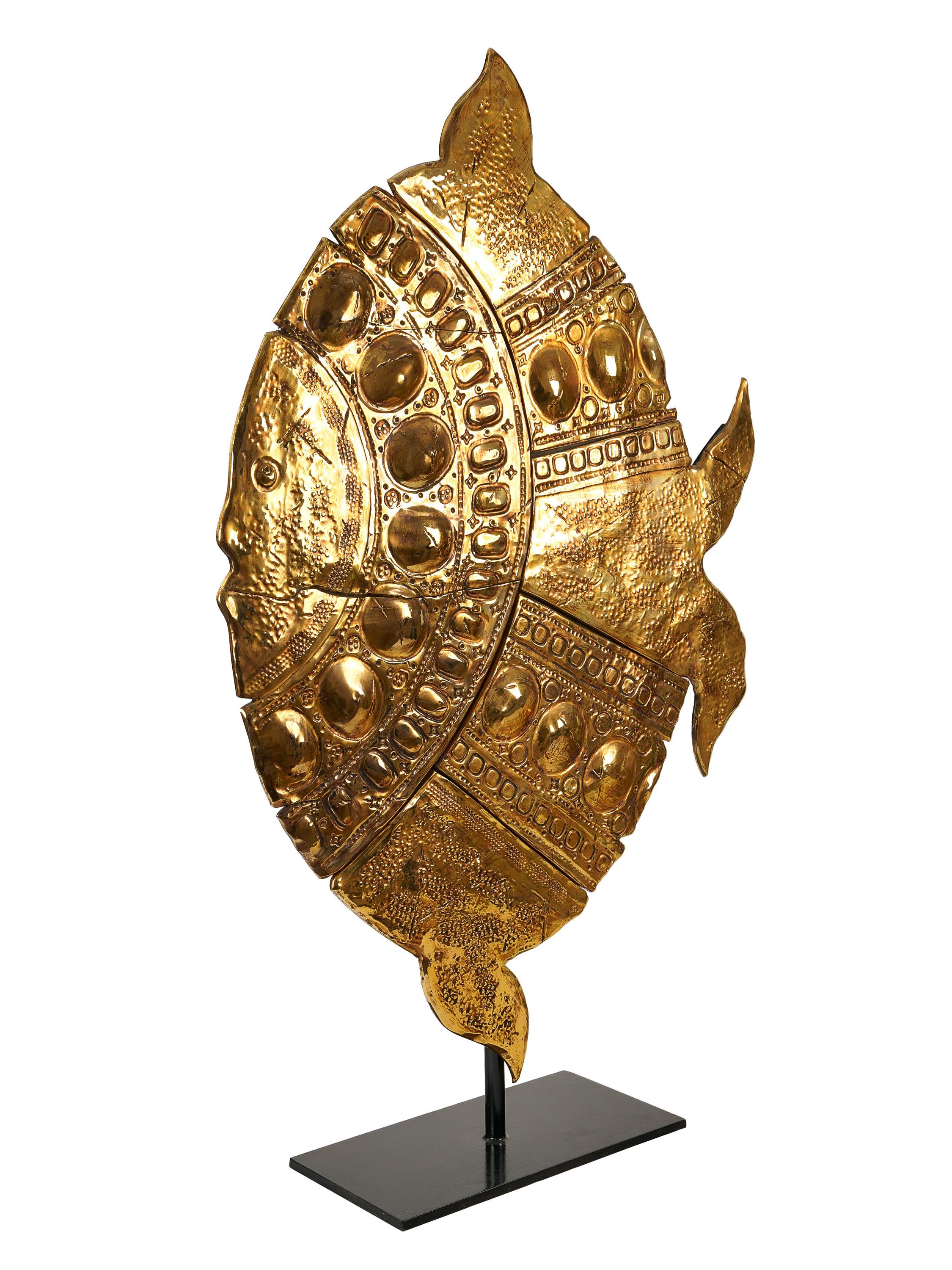 italien Sculpture en céramique représentant un poisson, piédestal ou applique murale en or 24 carats, unique, Italie  en vente