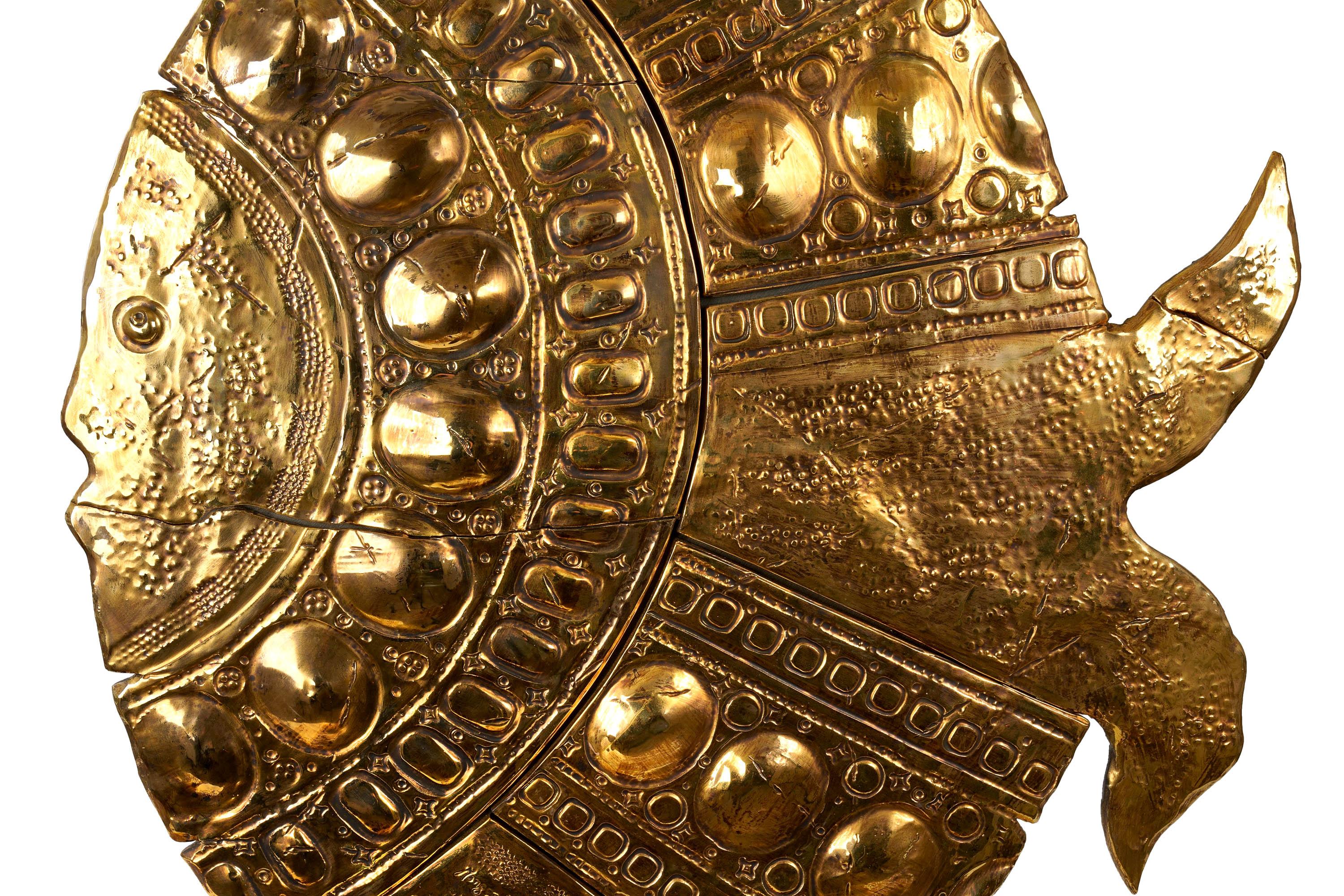 Escultura de pez de cerámica con lustre dorado de 24 quilates para pedestal o pared, Única, Italia en Excelente estado para la venta en Recanati, IT