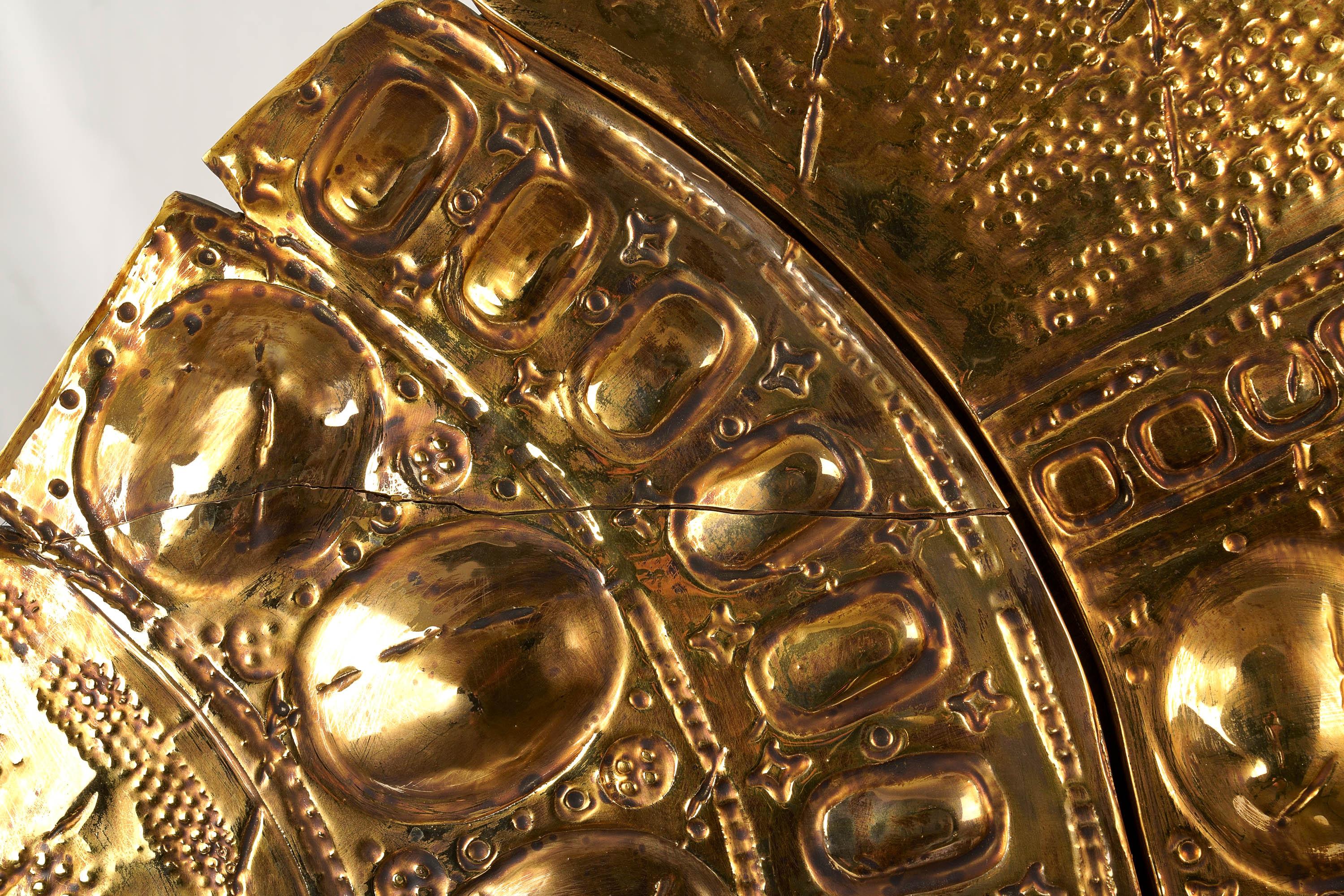 Sculpture en céramique représentant un poisson, piédestal ou applique murale en or 24 carats, unique, Italie  en vente 3