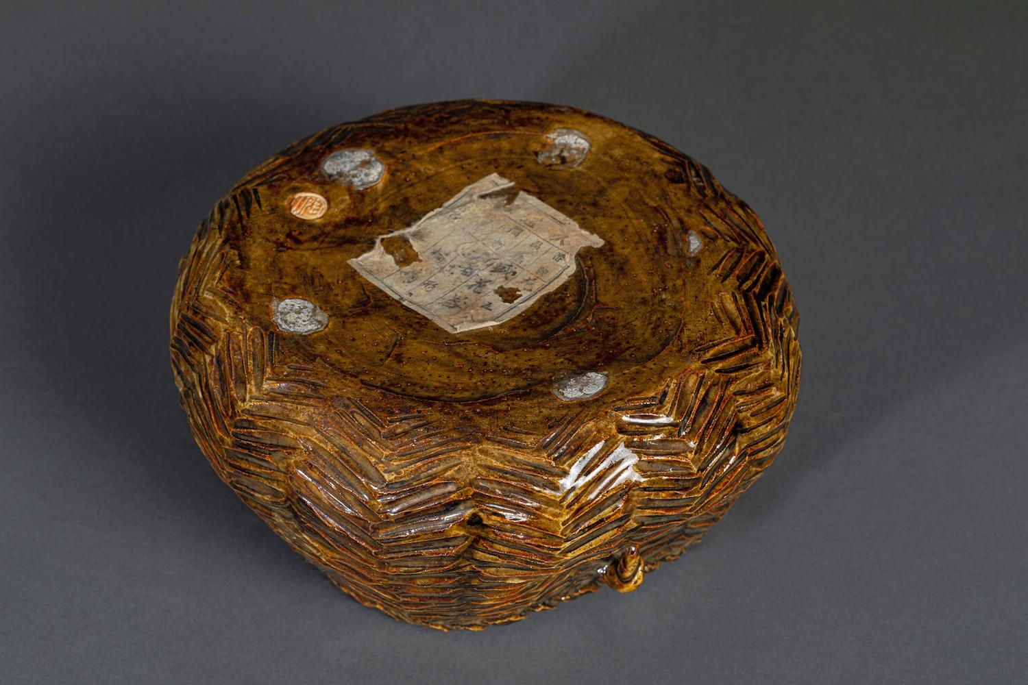 Ceramic Fishing Basket by Ito Tozan '1846-1920' 7