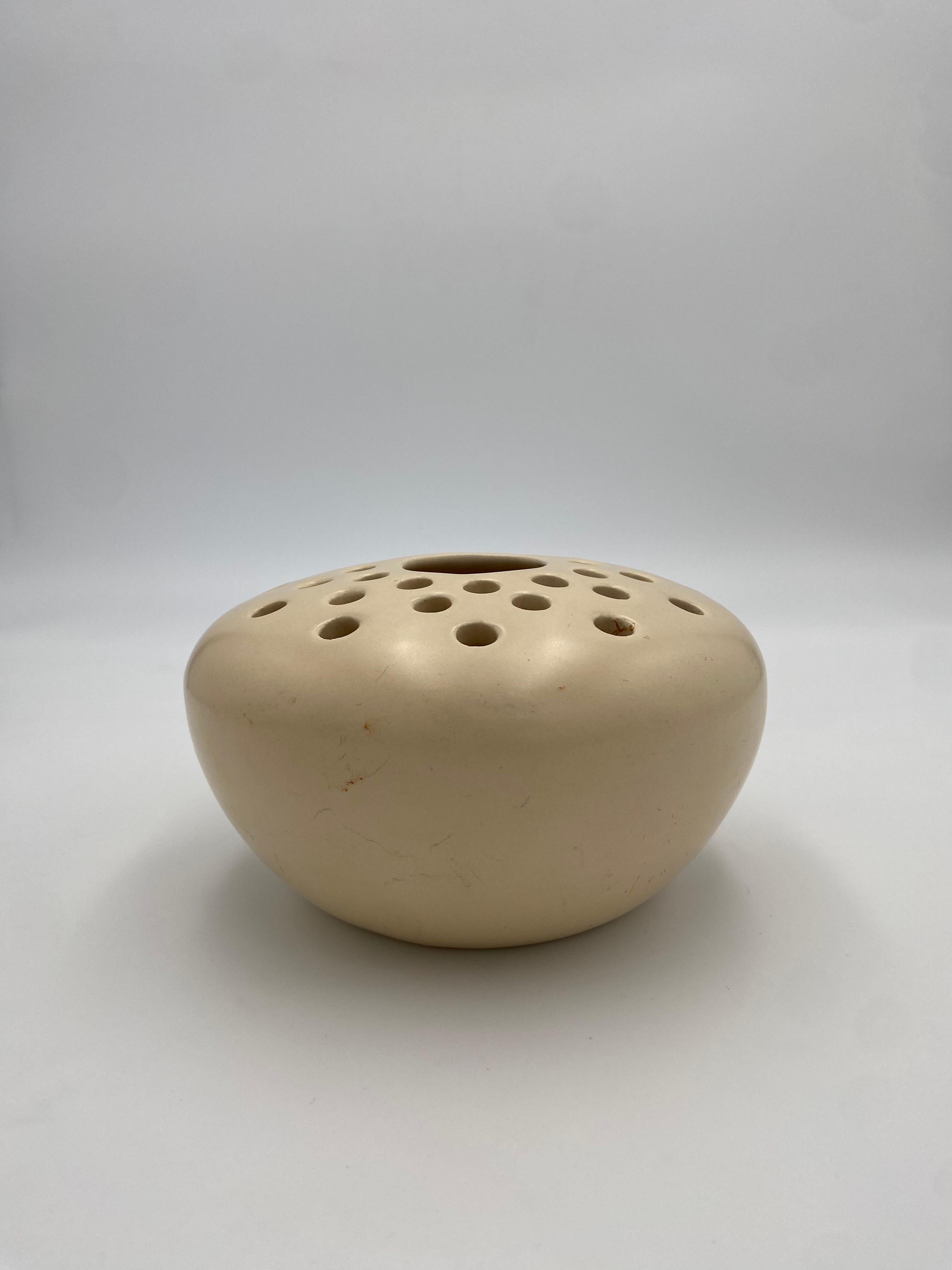 Mid-20th Century Ceramic Flower Frog Vase, USA 1960s For Sale
