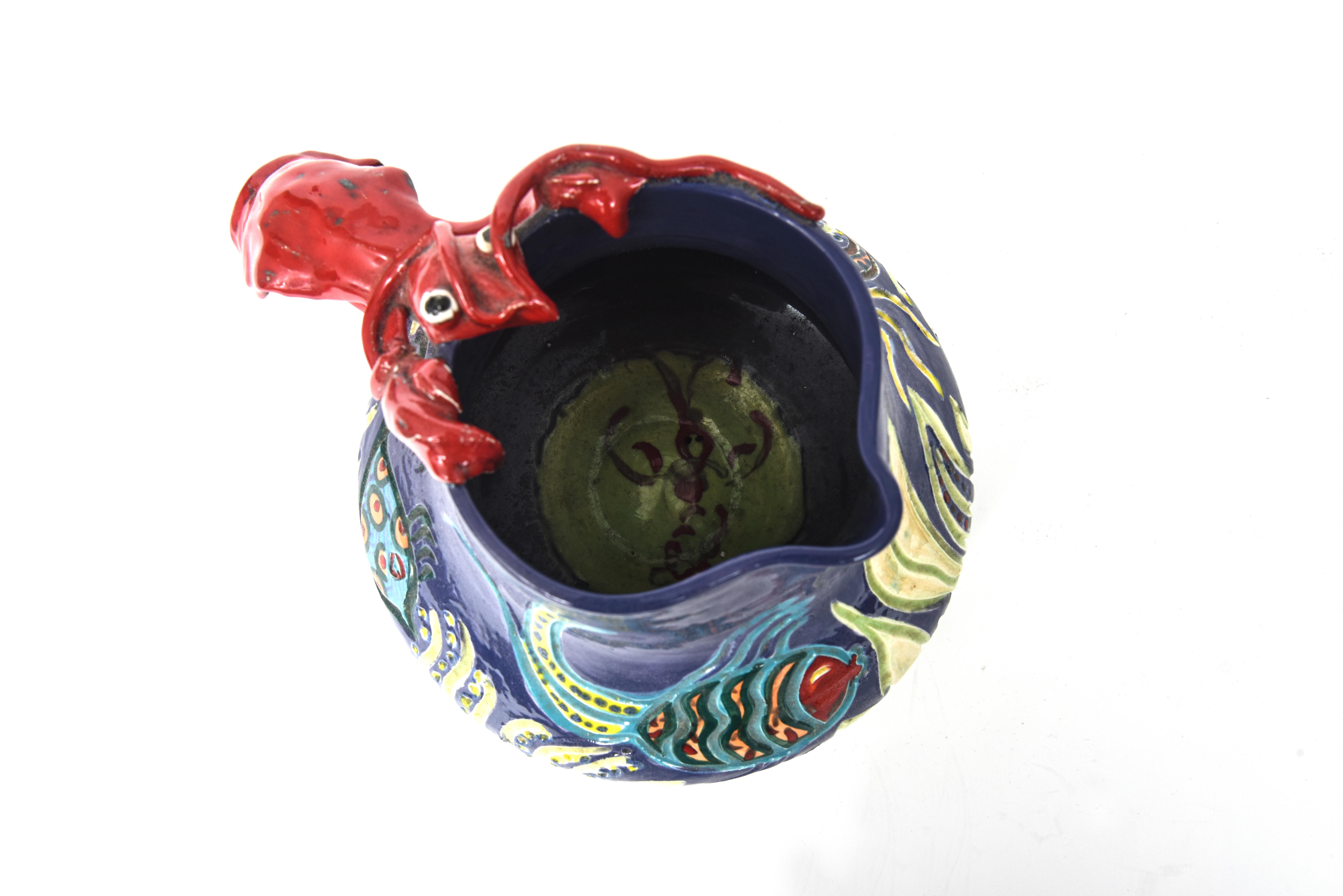Pichet en céramique d'artisanat - Poterie d'art populaire poisson de homard et faune marine sous la mer en vente 3