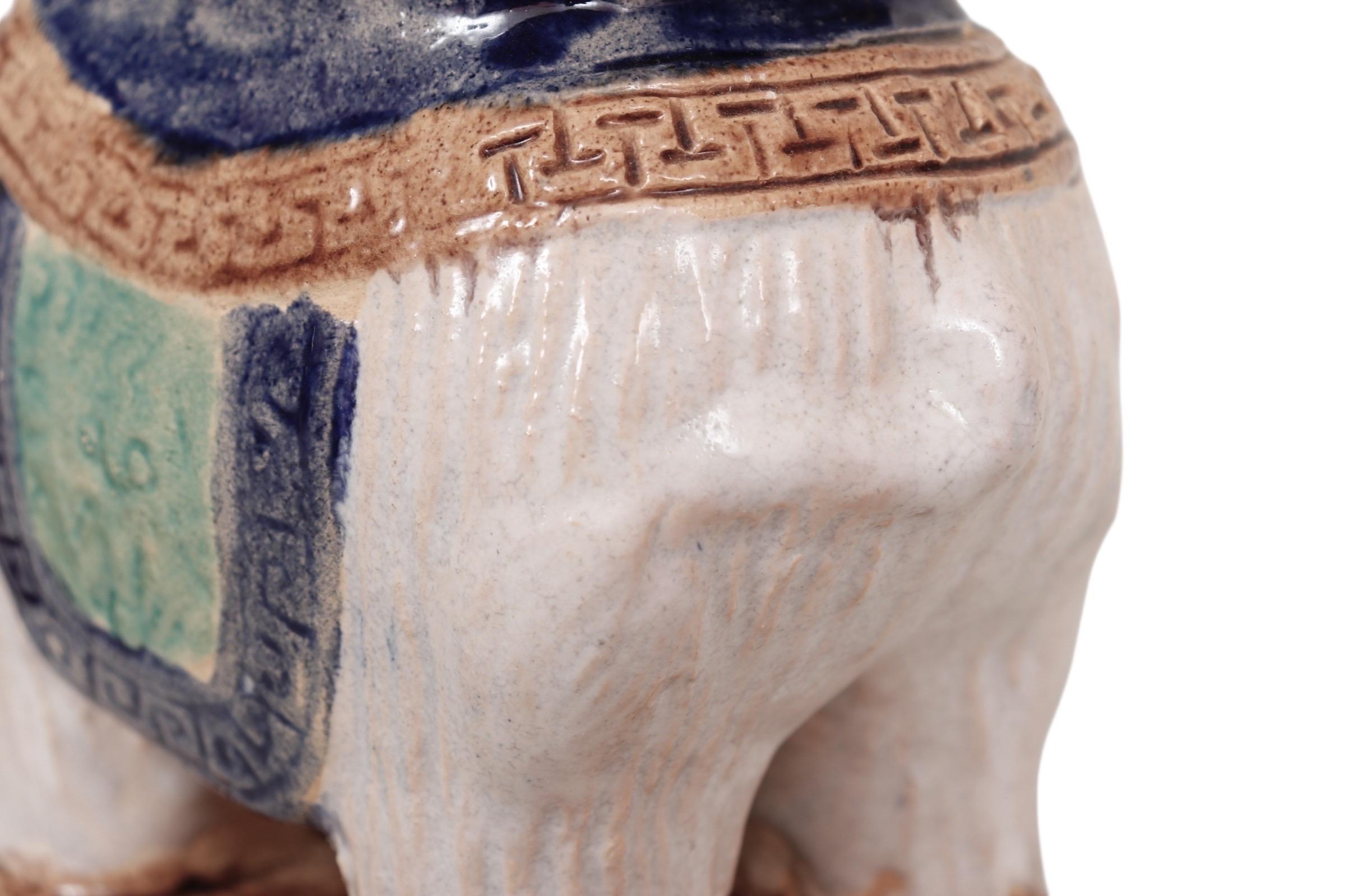 Paire de supports de plantes en céramique Foo Dog en vente 3